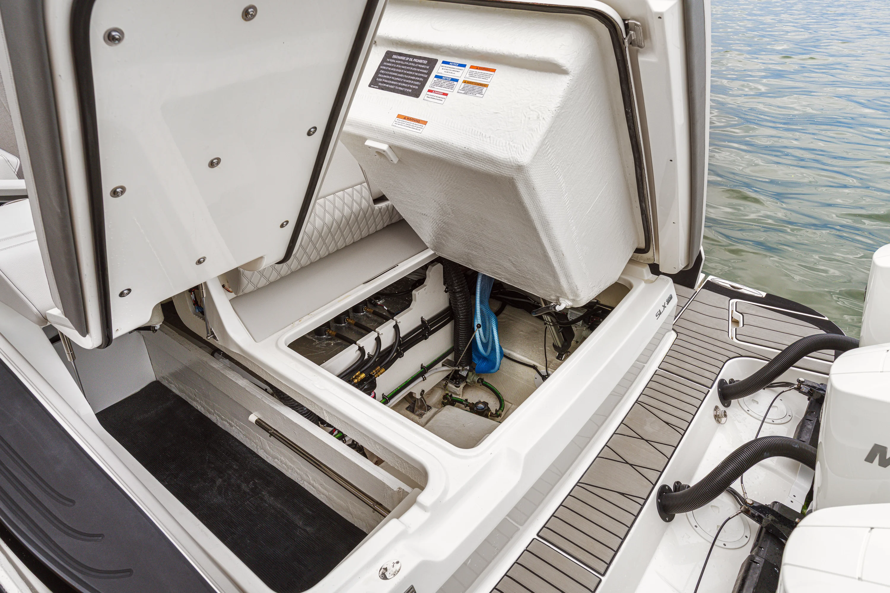 2026 Sea Ray SLX 360 Outboard  Image Thumbnail #77