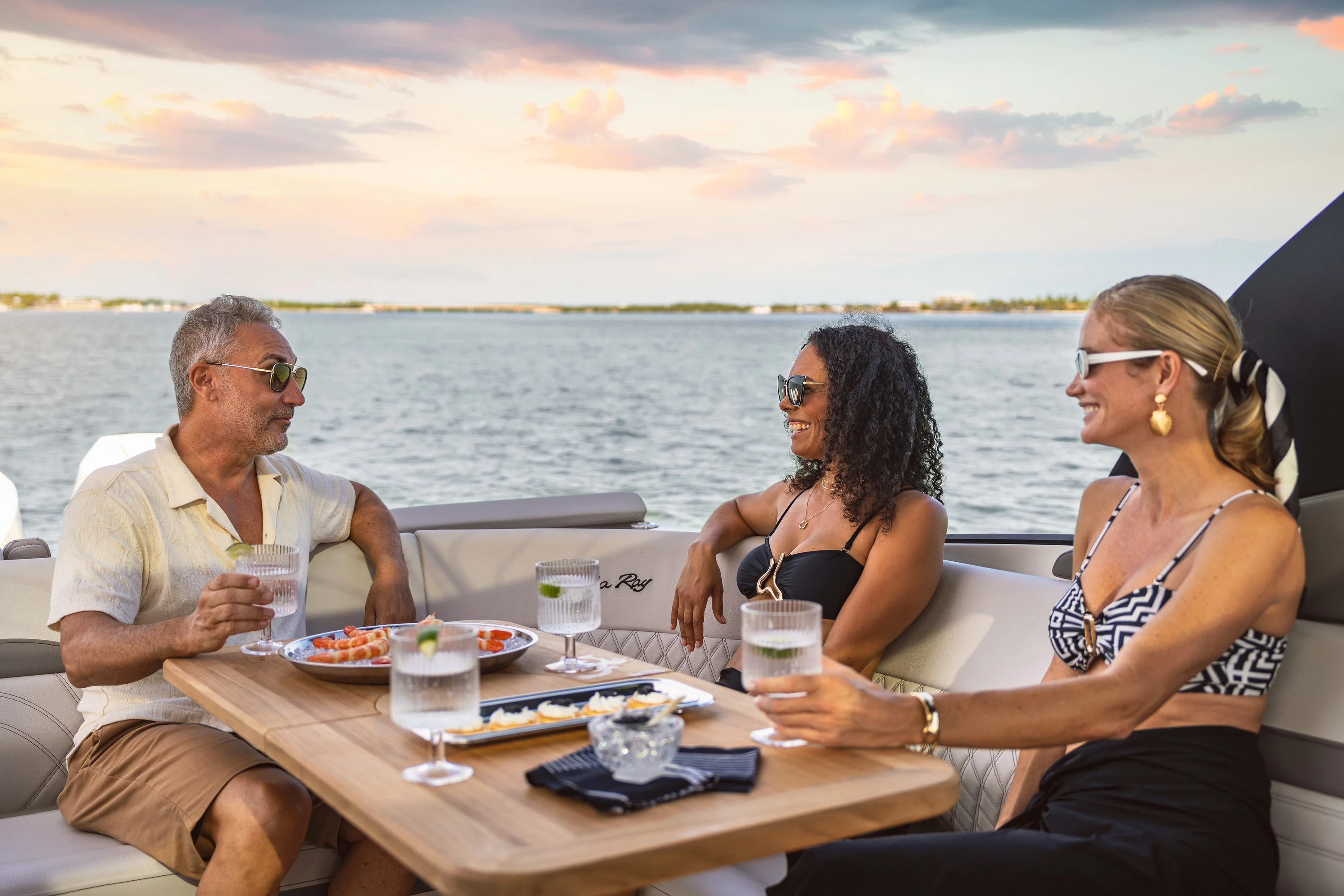 2026 Sea Ray SLX 360 Outboard  Image Thumbnail #30