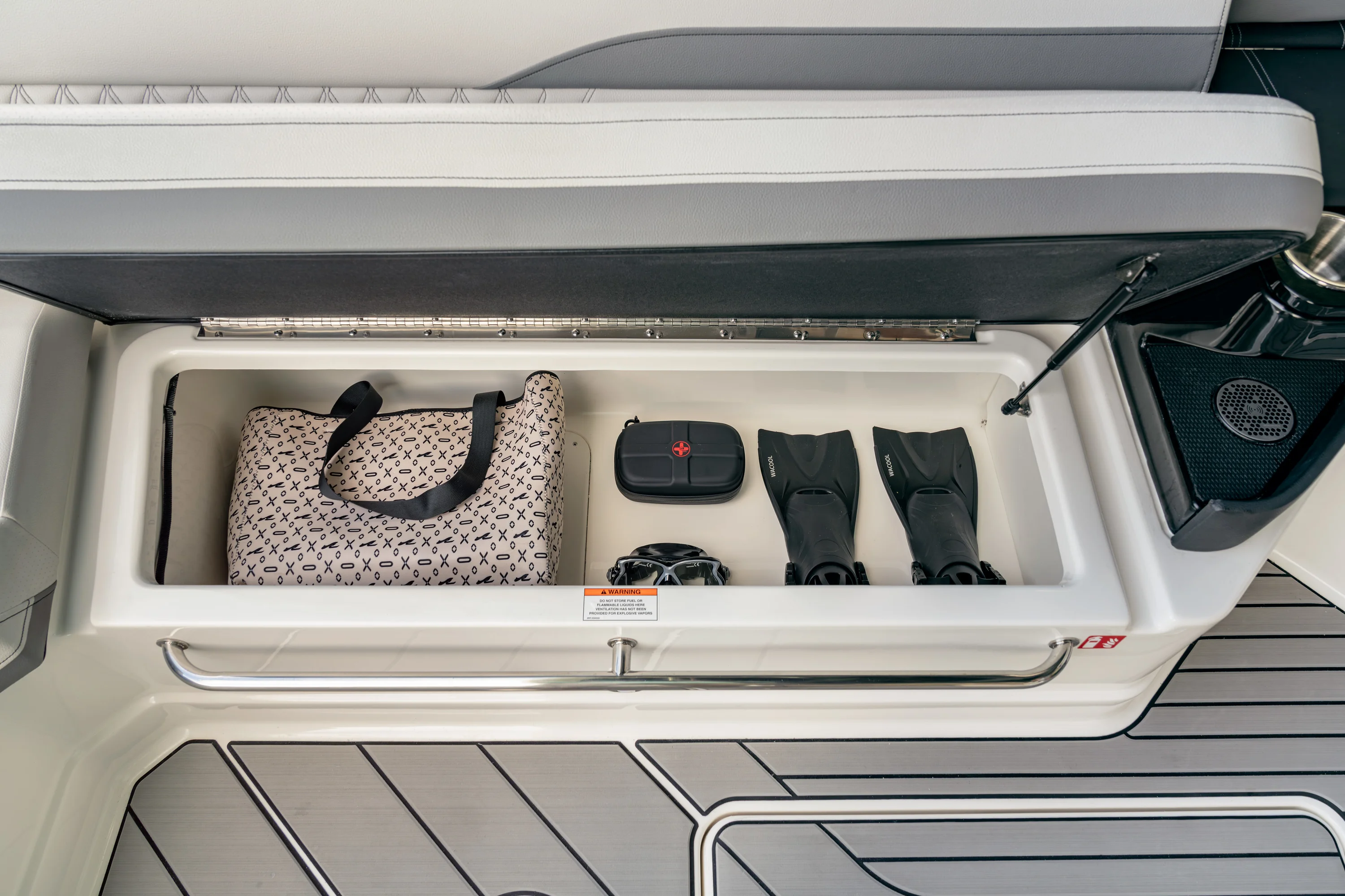 2026 Sea Ray SLX 360 Outboard  Image Thumbnail #69