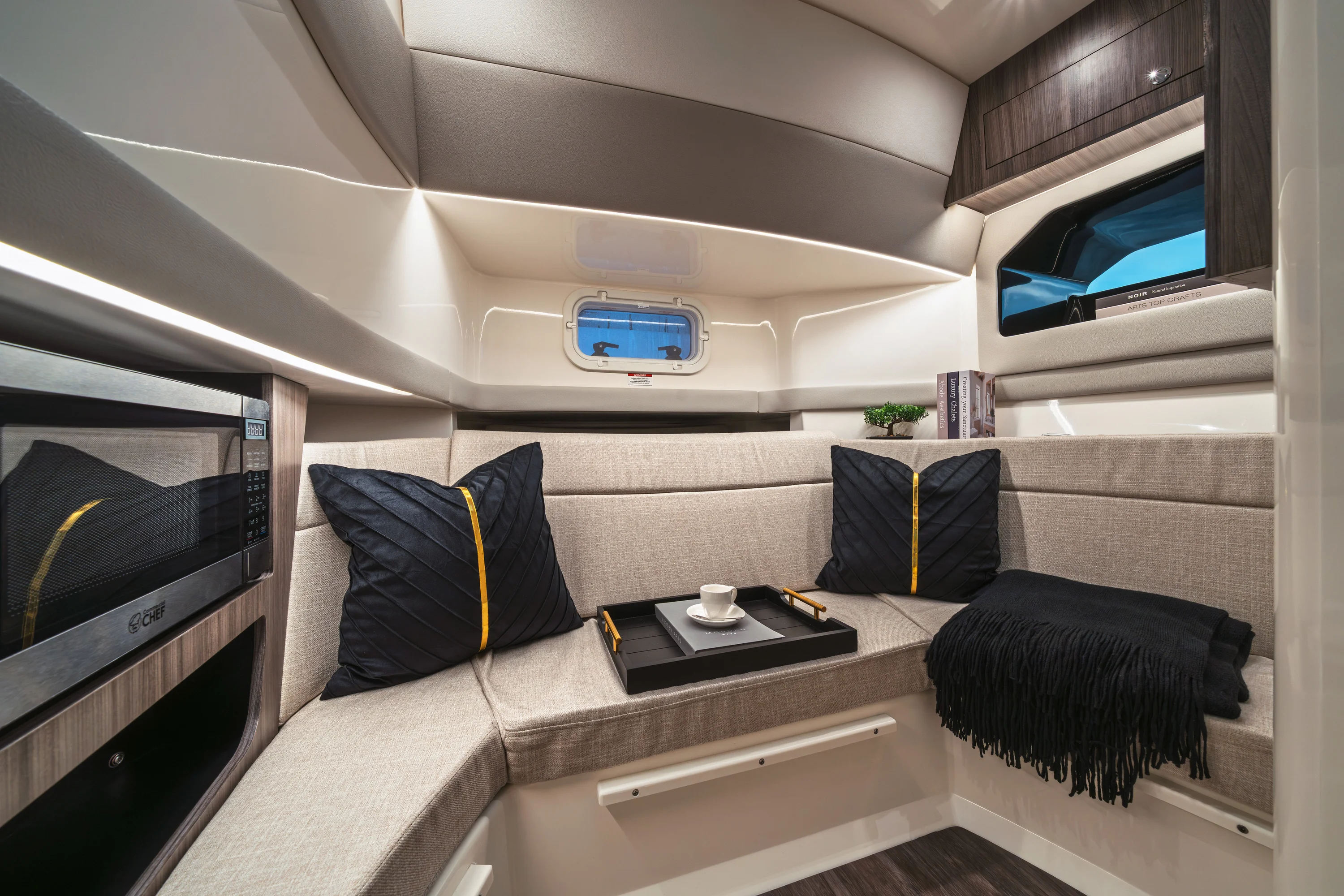 2026 Sea Ray SLX 360 Outboard  Image Thumbnail #53