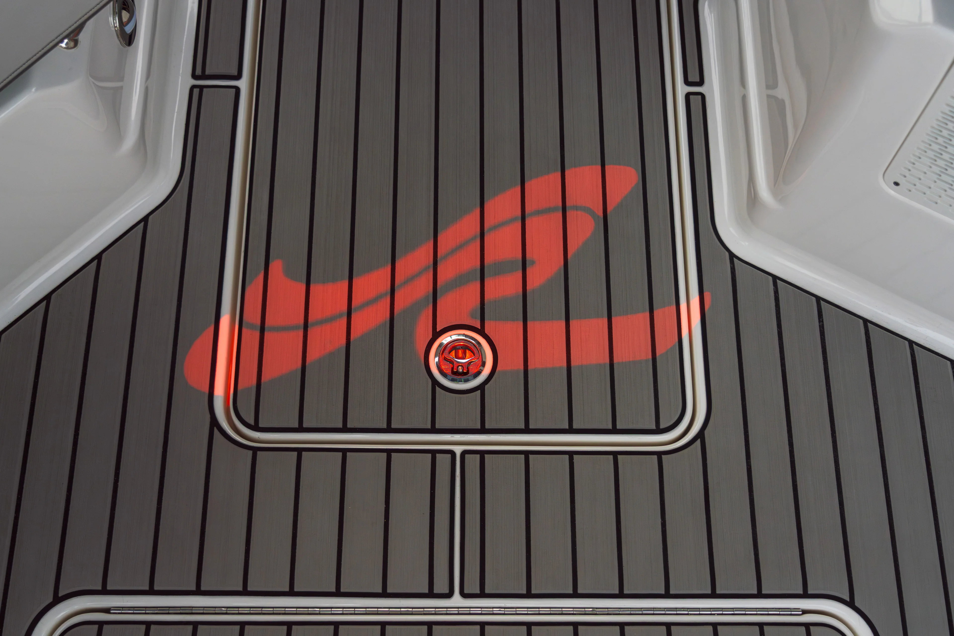 2026 Sea Ray SLX 360 Outboard  Image Thumbnail #68