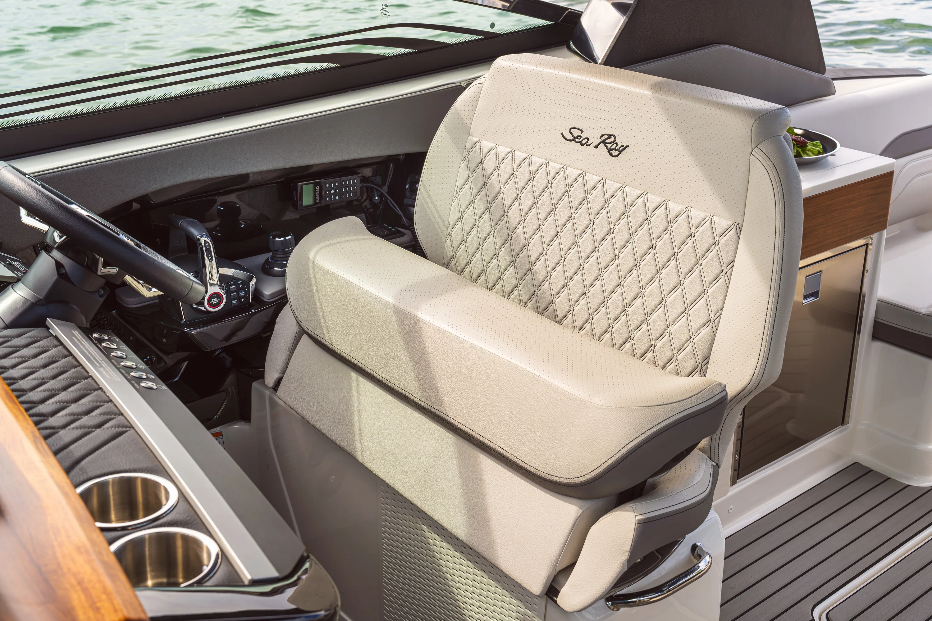 2026 Sea Ray SLX 360 Outboard  Image Thumbnail #42