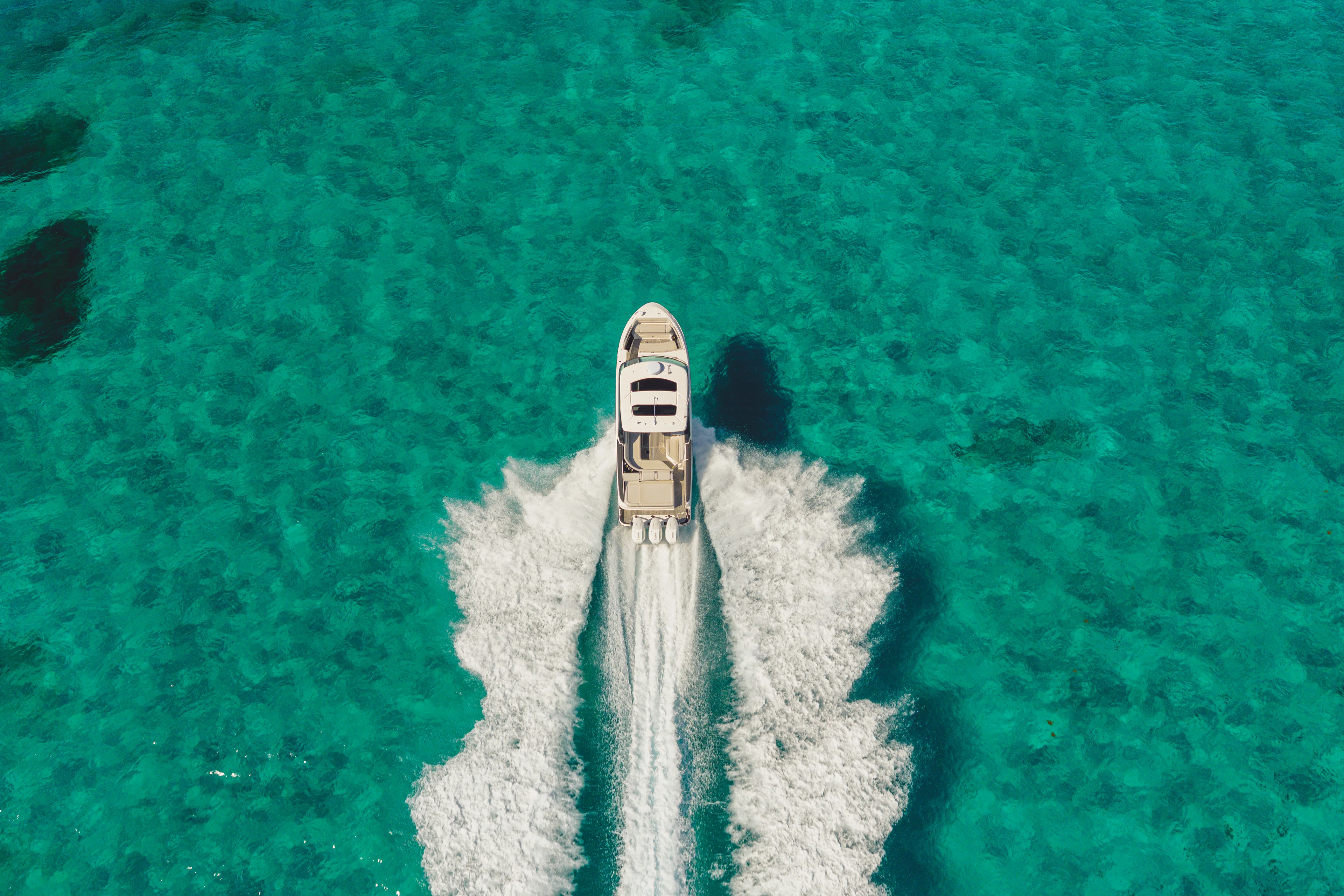 2026 Sea Ray SLX 360 Outboard  Image Thumbnail #7