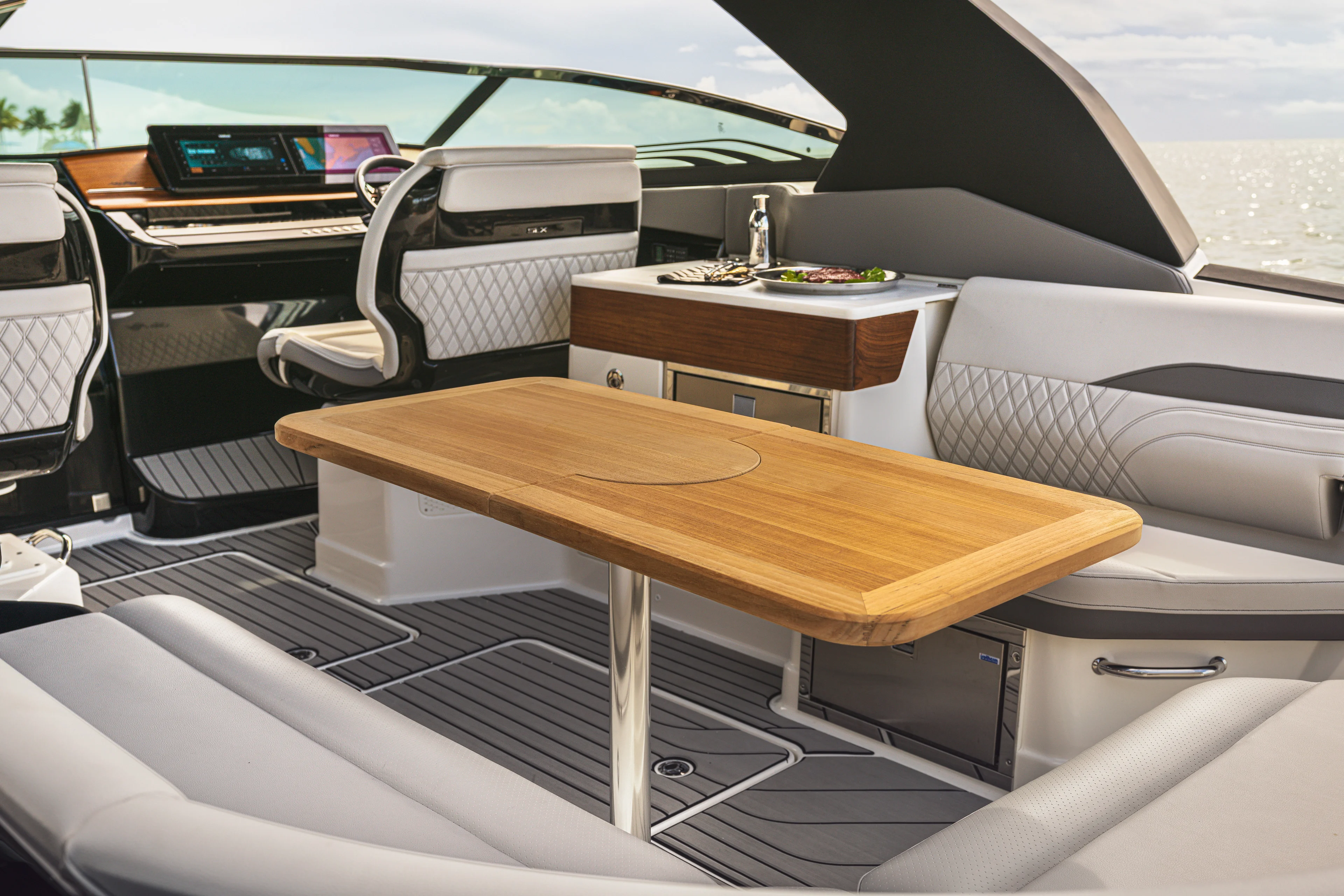 2026 Sea Ray SLX 360 Outboard  Image Thumbnail #28