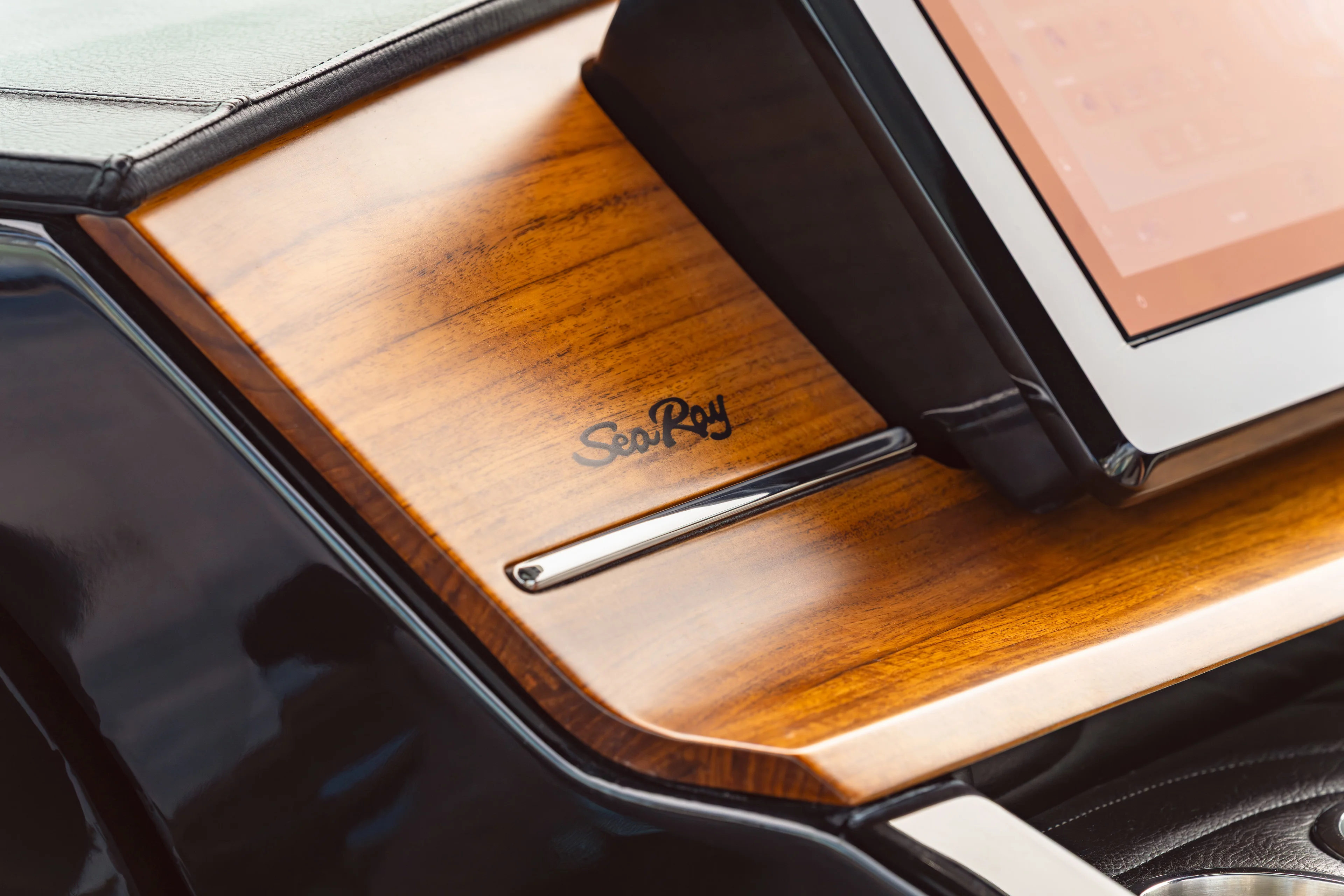 2026 Sea Ray SLX 360 Outboard  Image Thumbnail #40