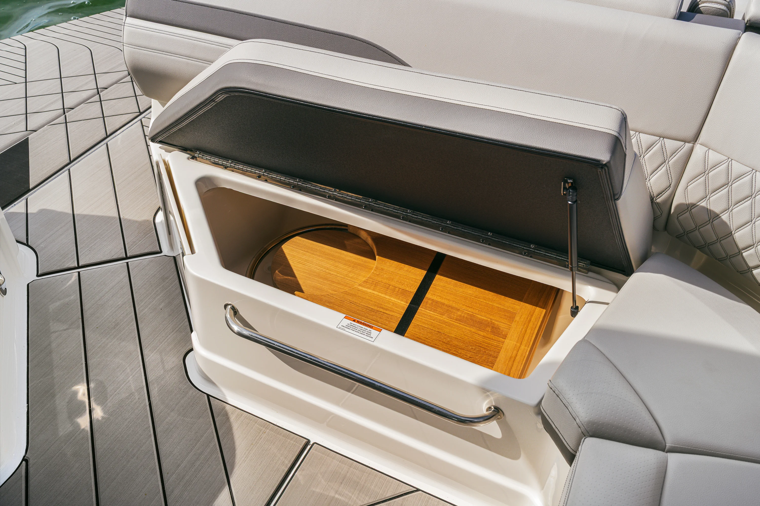 2026 Sea Ray SLX 360 Outboard  Image Thumbnail #19