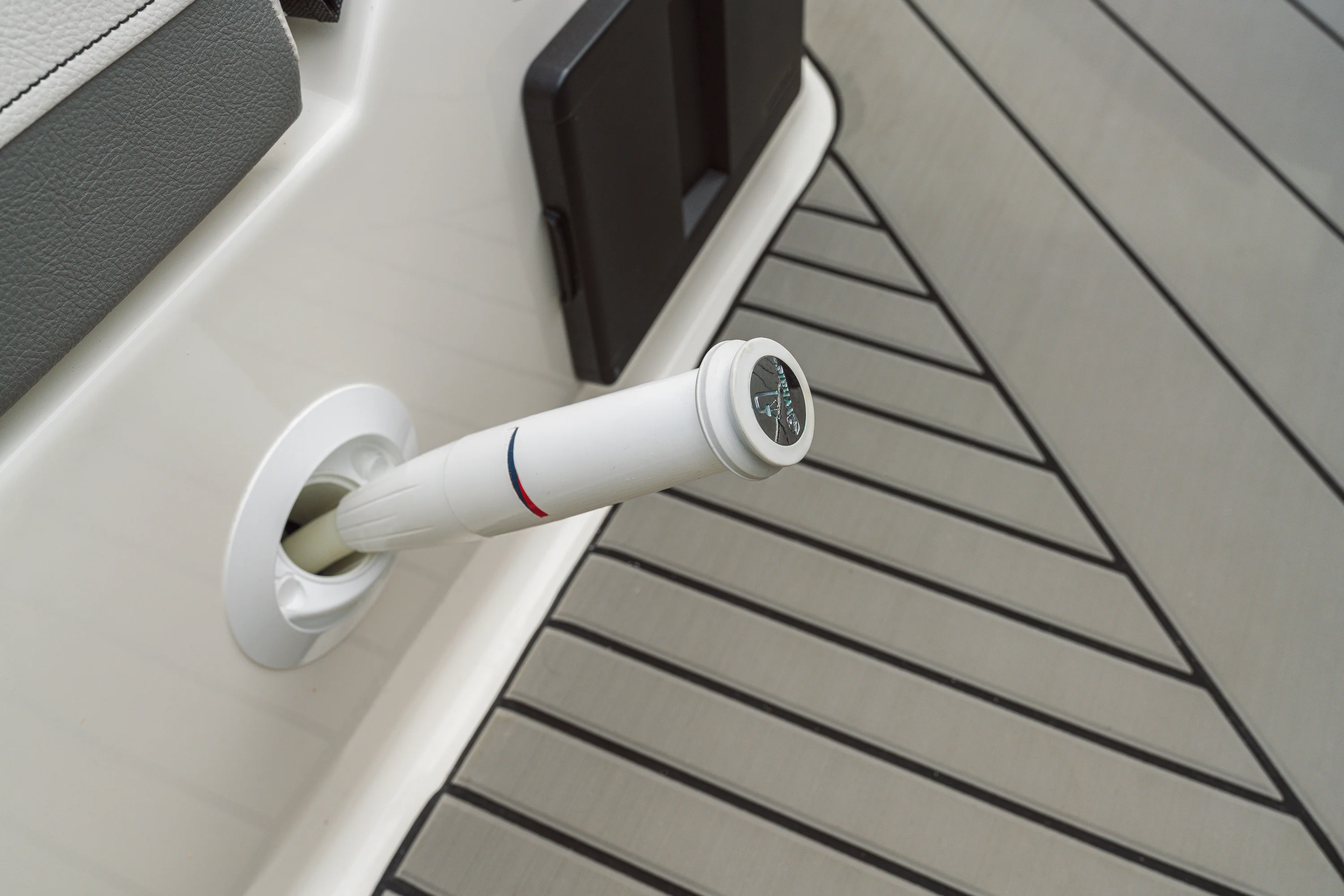 2026 Sea Ray SLX 360 Outboard  Image Thumbnail #82