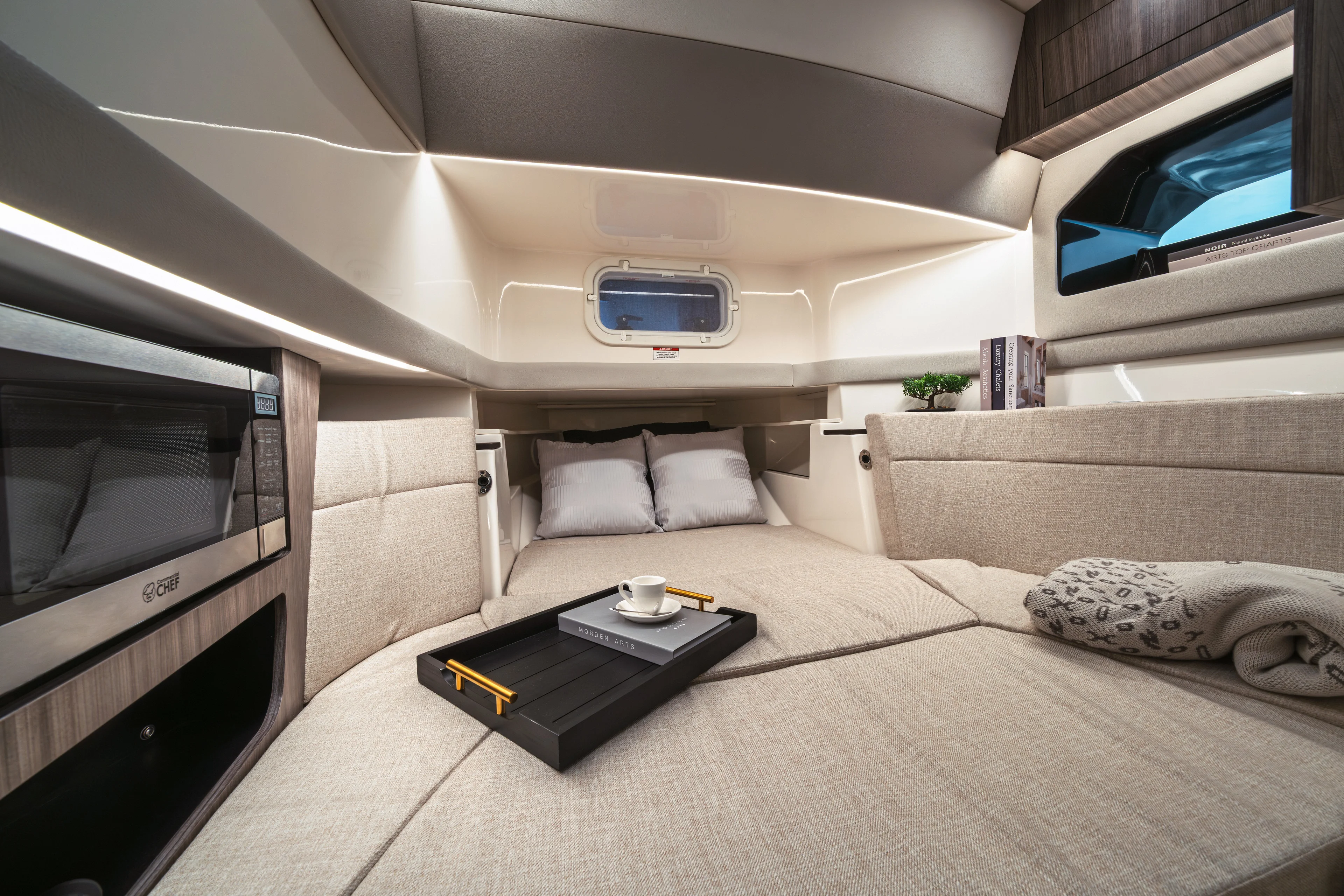 2026 Sea Ray SLX 360 Outboard  Image Thumbnail #56