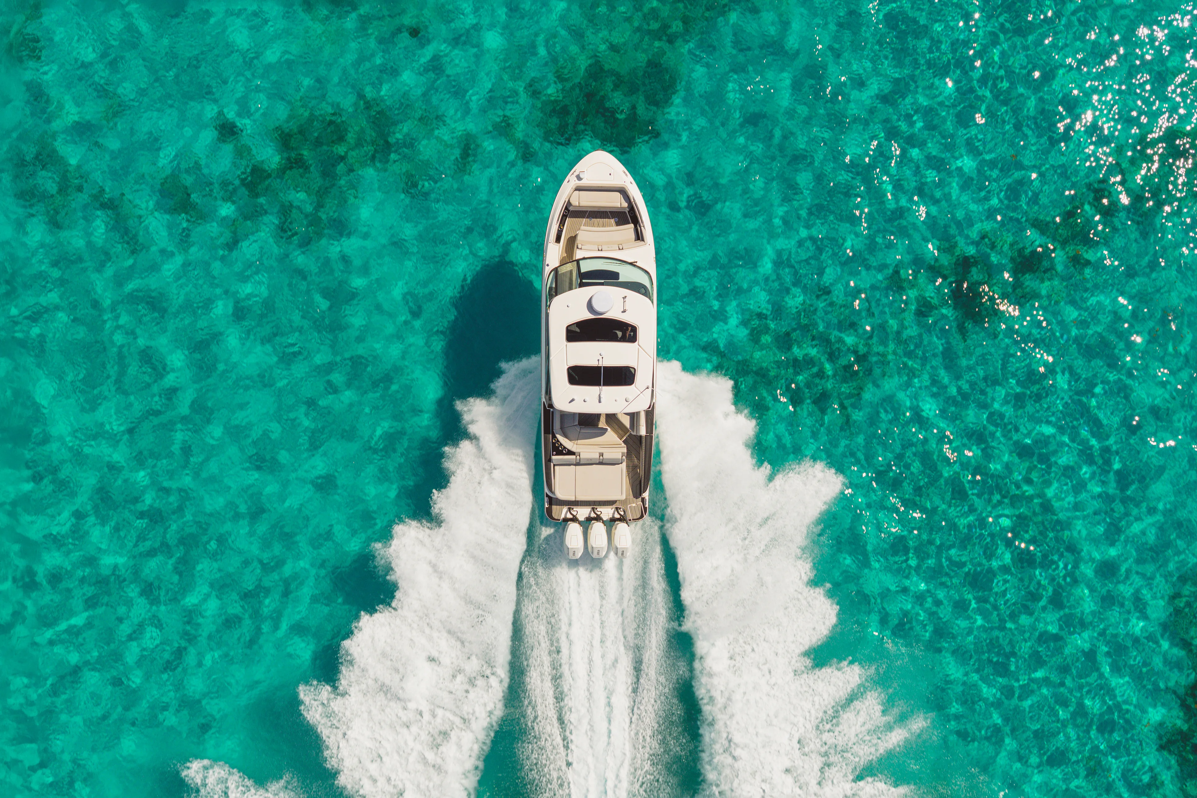 2026 Sea Ray SLX 360 Outboard  Image Thumbnail #6