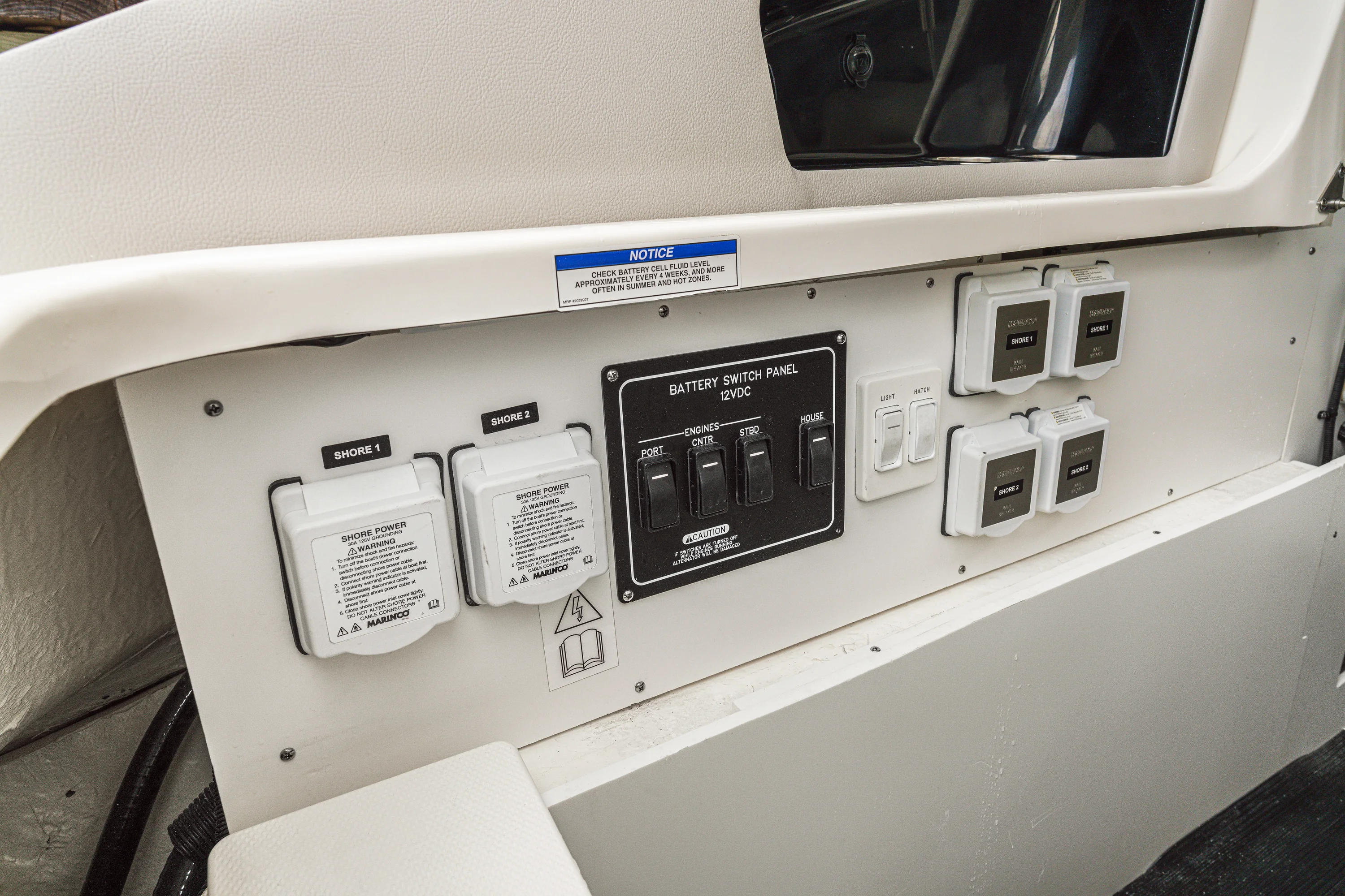 2026 Sea Ray SLX 360 Outboard  Image Thumbnail #64