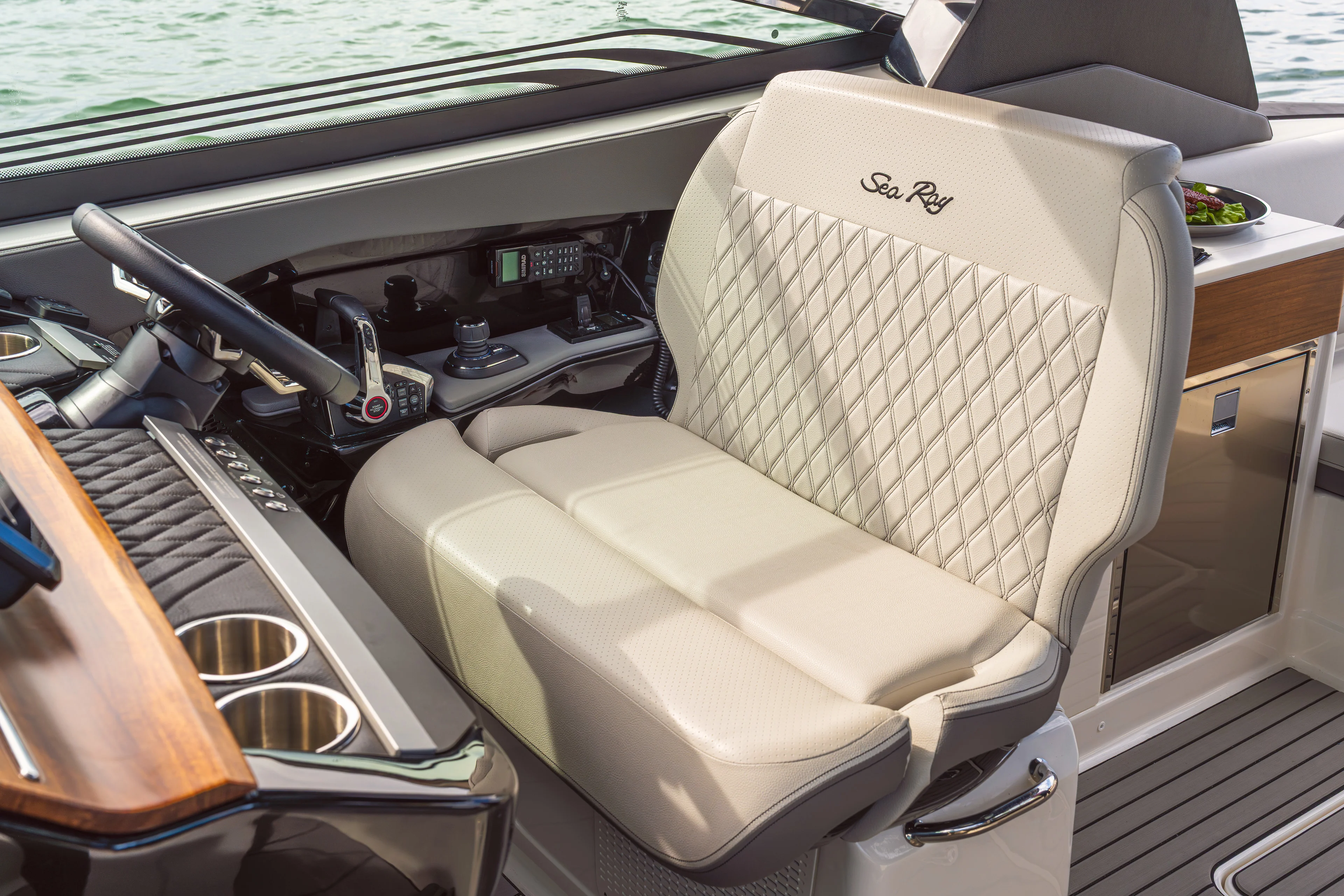 2026 Sea Ray SLX 360 Outboard  Image Thumbnail #37