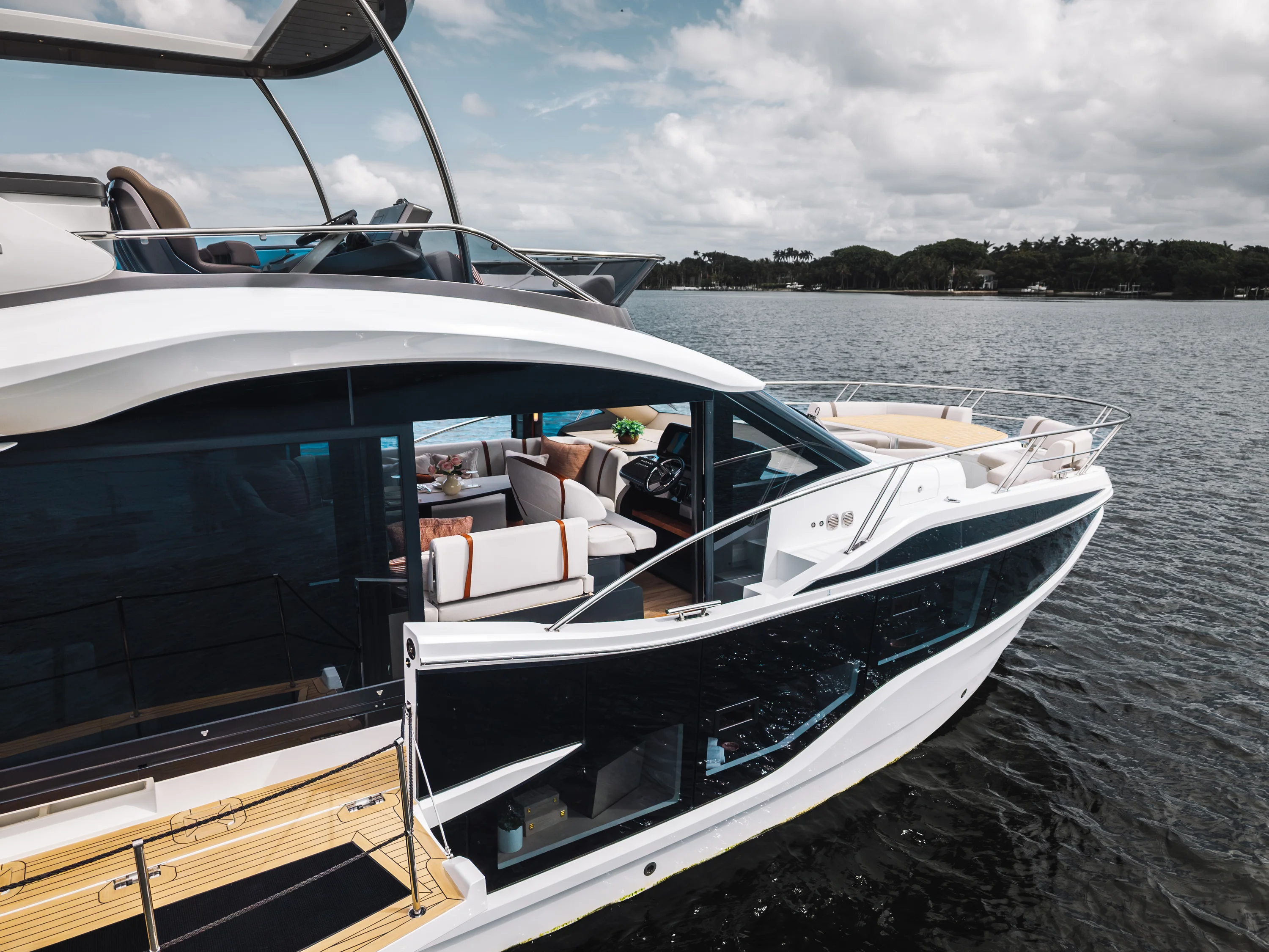 2026 Galeon 520 FLY Image Thumbnail #24