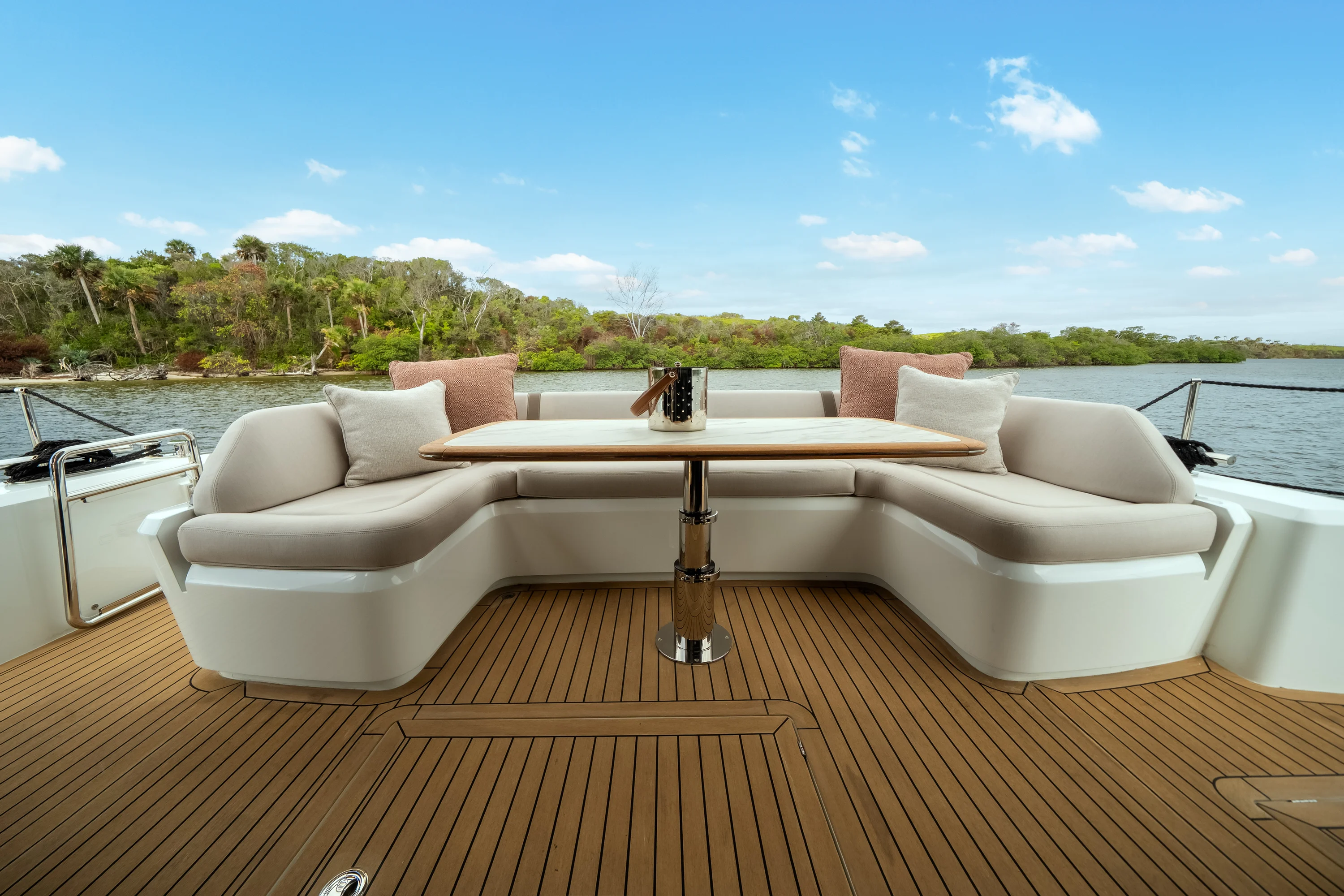 2026 Galeon 520 FLY Image Thumbnail #59