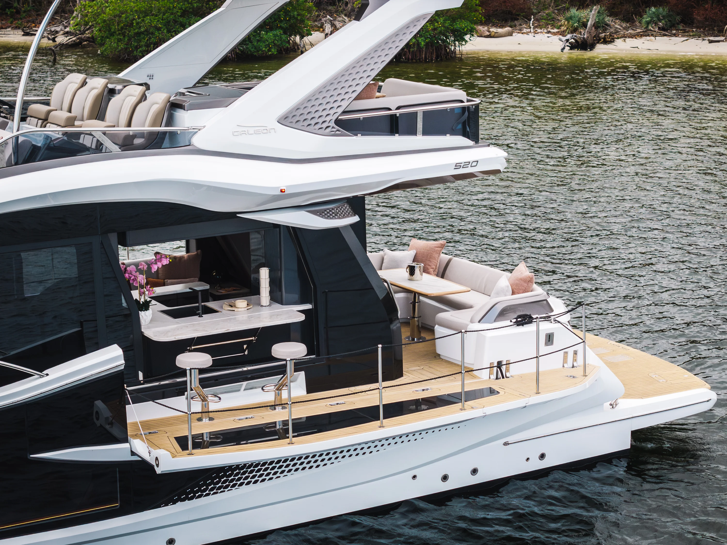 2026 Galeon 520 FLY Image Thumbnail #15