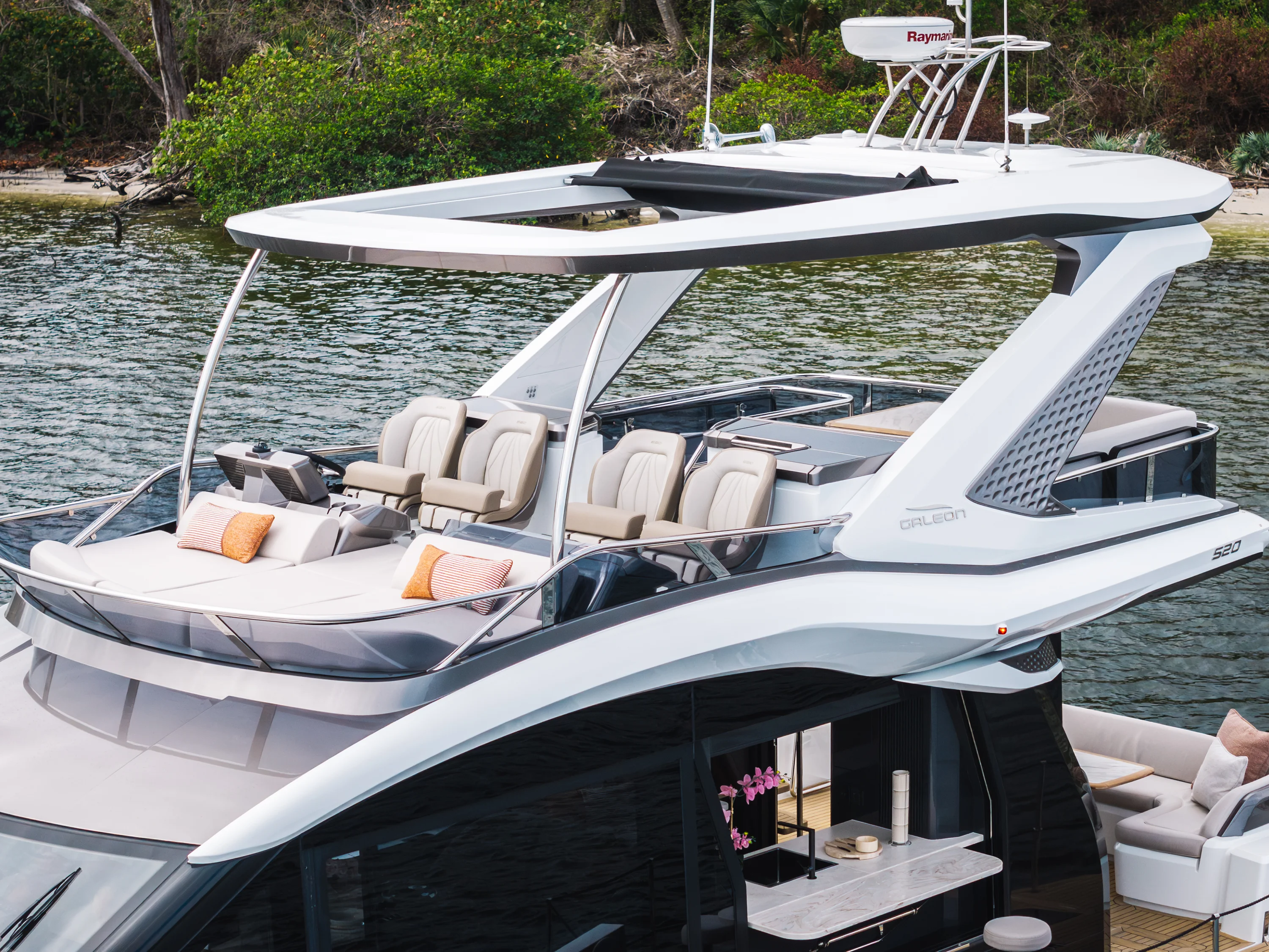 2026 Galeon 520 FLY Image Thumbnail #19