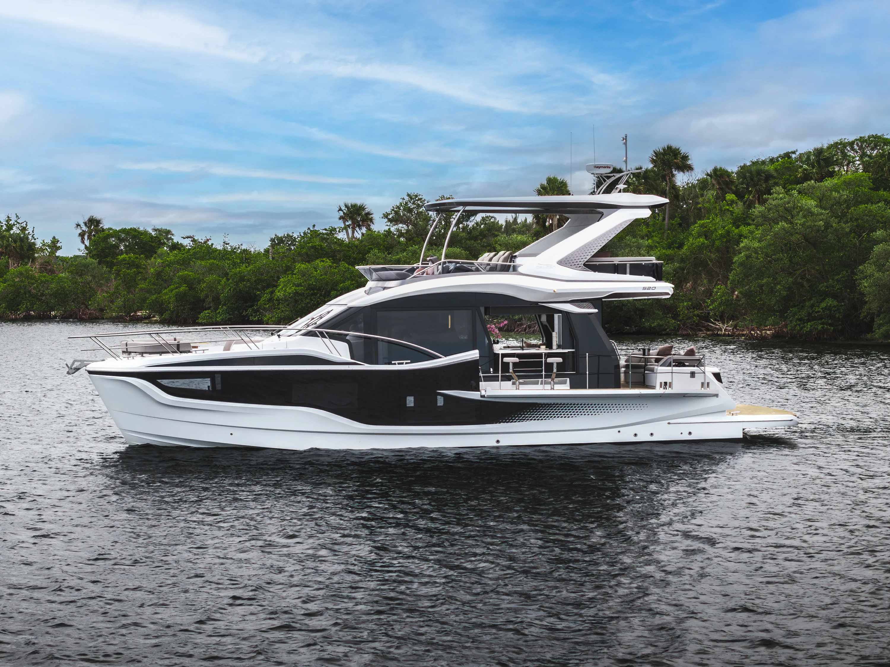 2026 Galeon 520 FLY Image Thumbnail #16