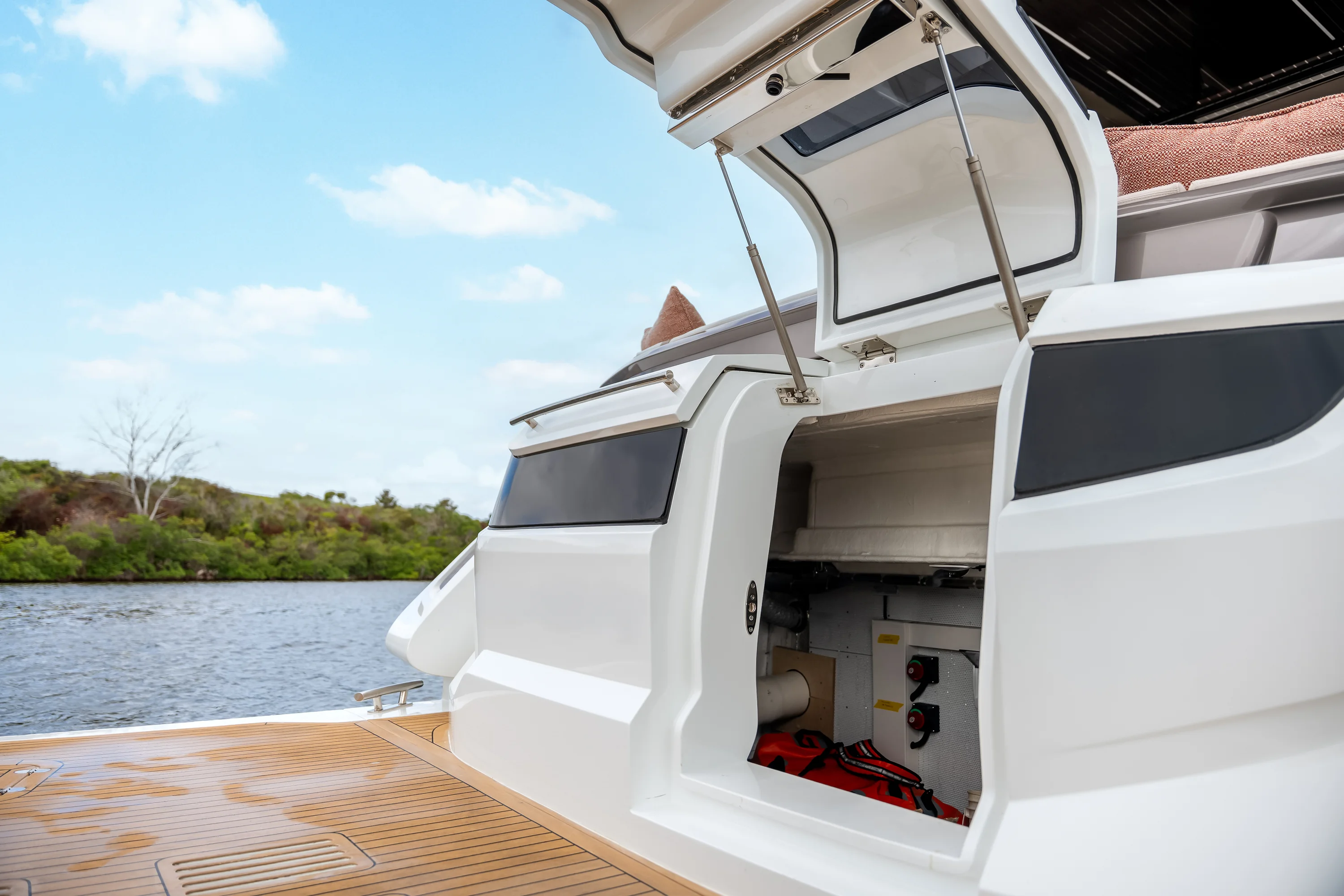 2026 Galeon 520 FLY Image Thumbnail #43