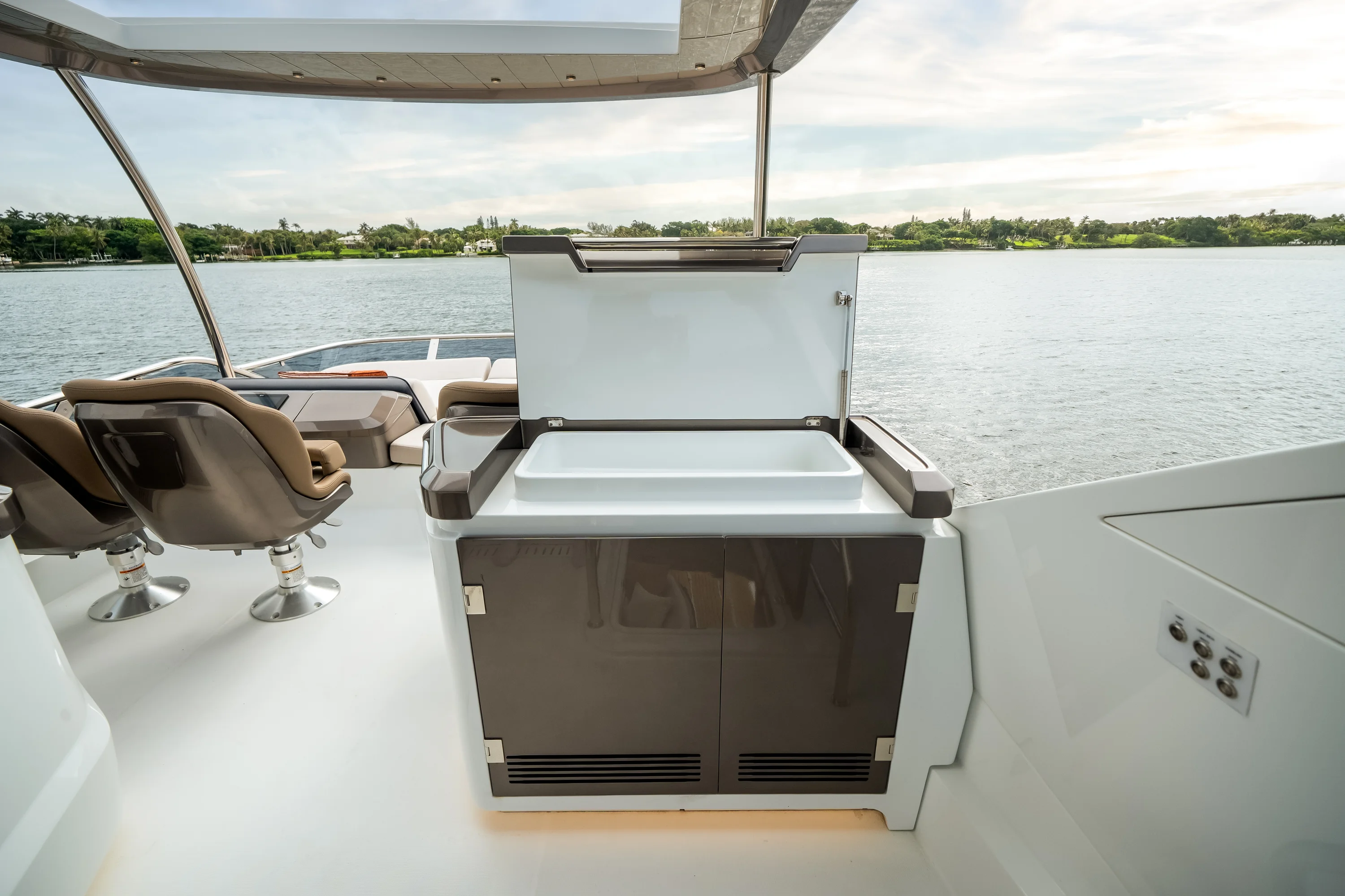 2026 Galeon 520 FLY Image Thumbnail #37