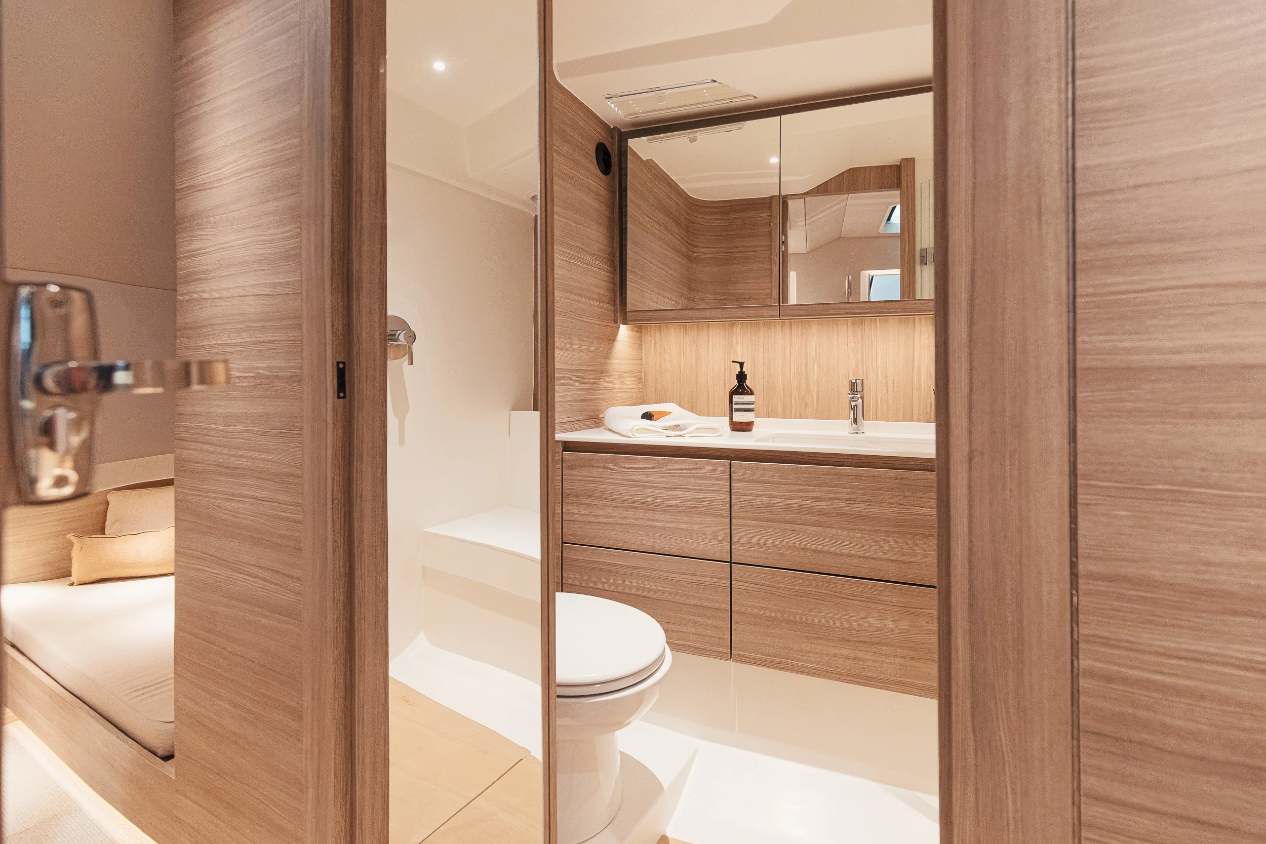 2026 Saxdor 460 GTC Image Thumbnail #64