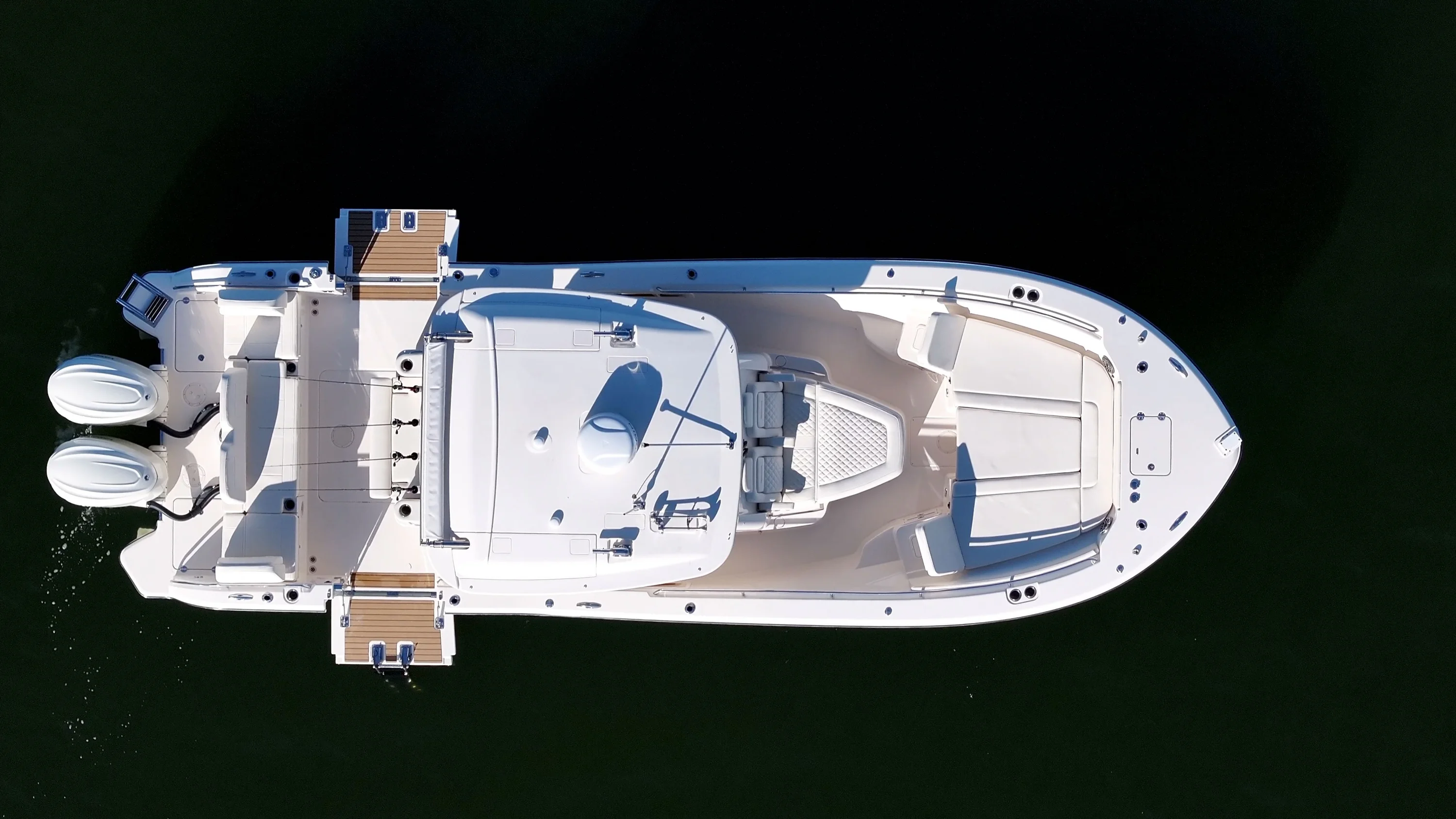 2026 Grady-White 321 Costal Explorer Image Thumbnail #3