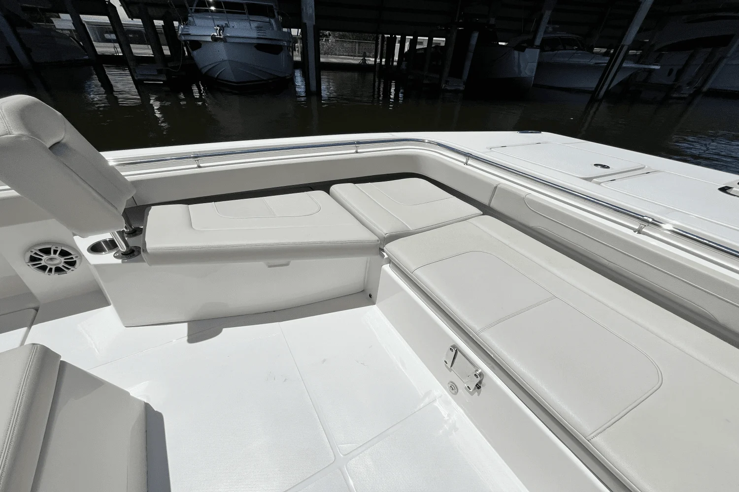 2022 Aquila
                                                             28 Molokai Power Catamaran Image Thumbnail #12