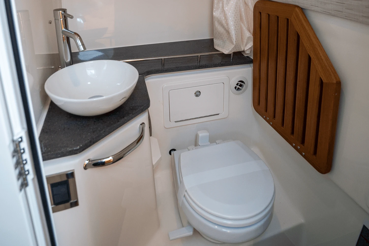 2023 Boston Whaler
                                                             380 Realm Image Thumbnail #35