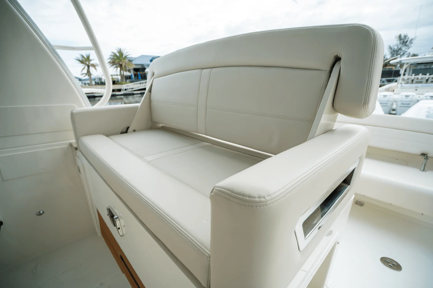 2023 Boston Whaler
                                                             380 Realm Image Thumbnail #11