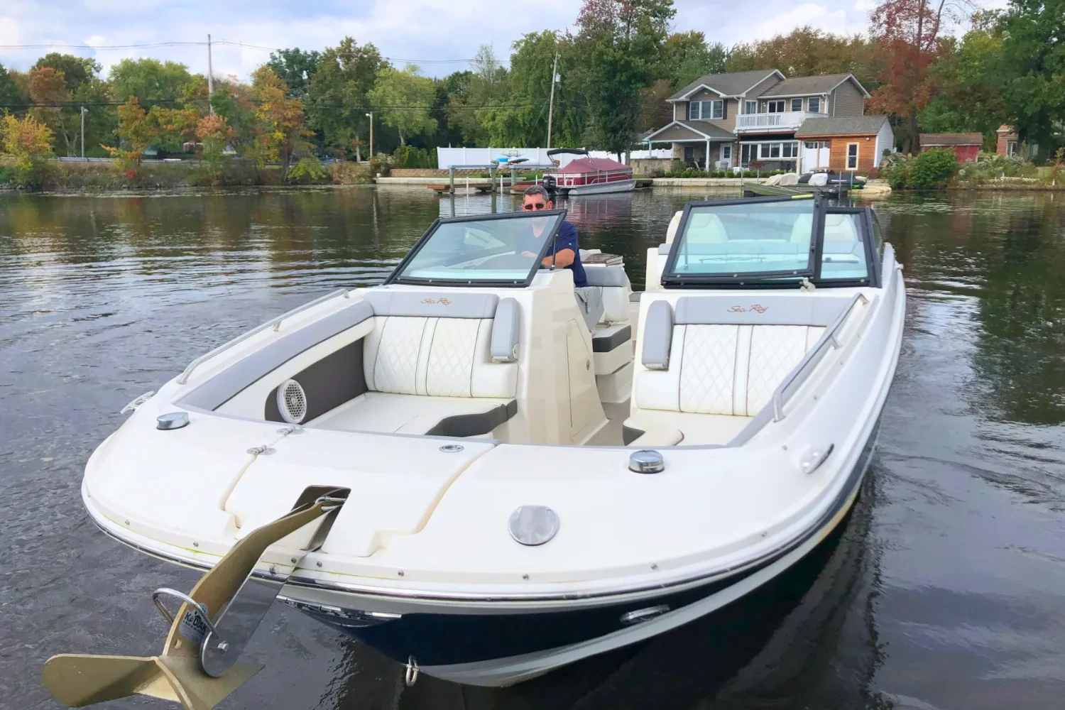 2016 Sea Ray 290 SUNDECK Image Thumbnail #3