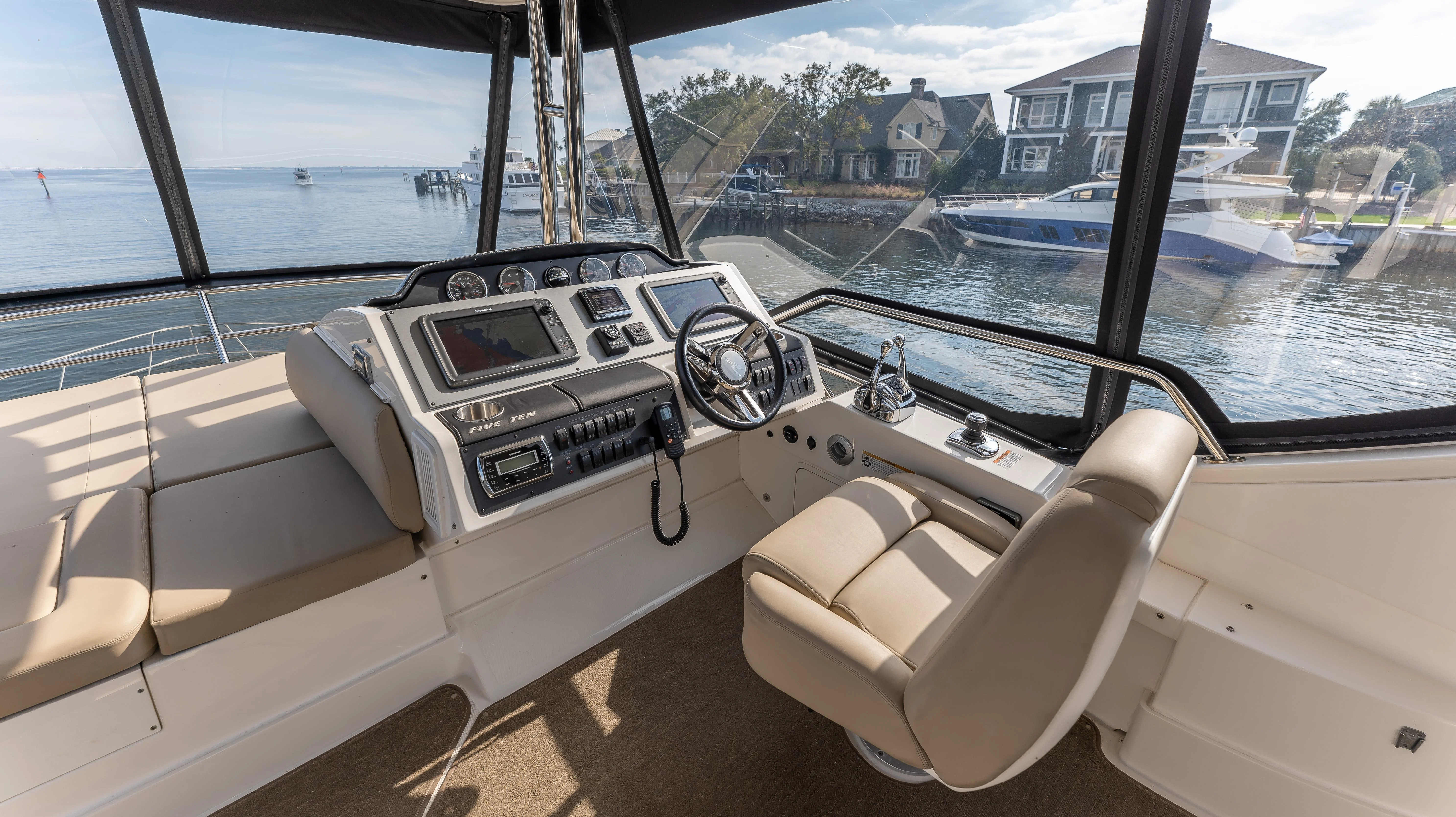 2016 Sea Ray 510 FLY Image Thumbnail #42