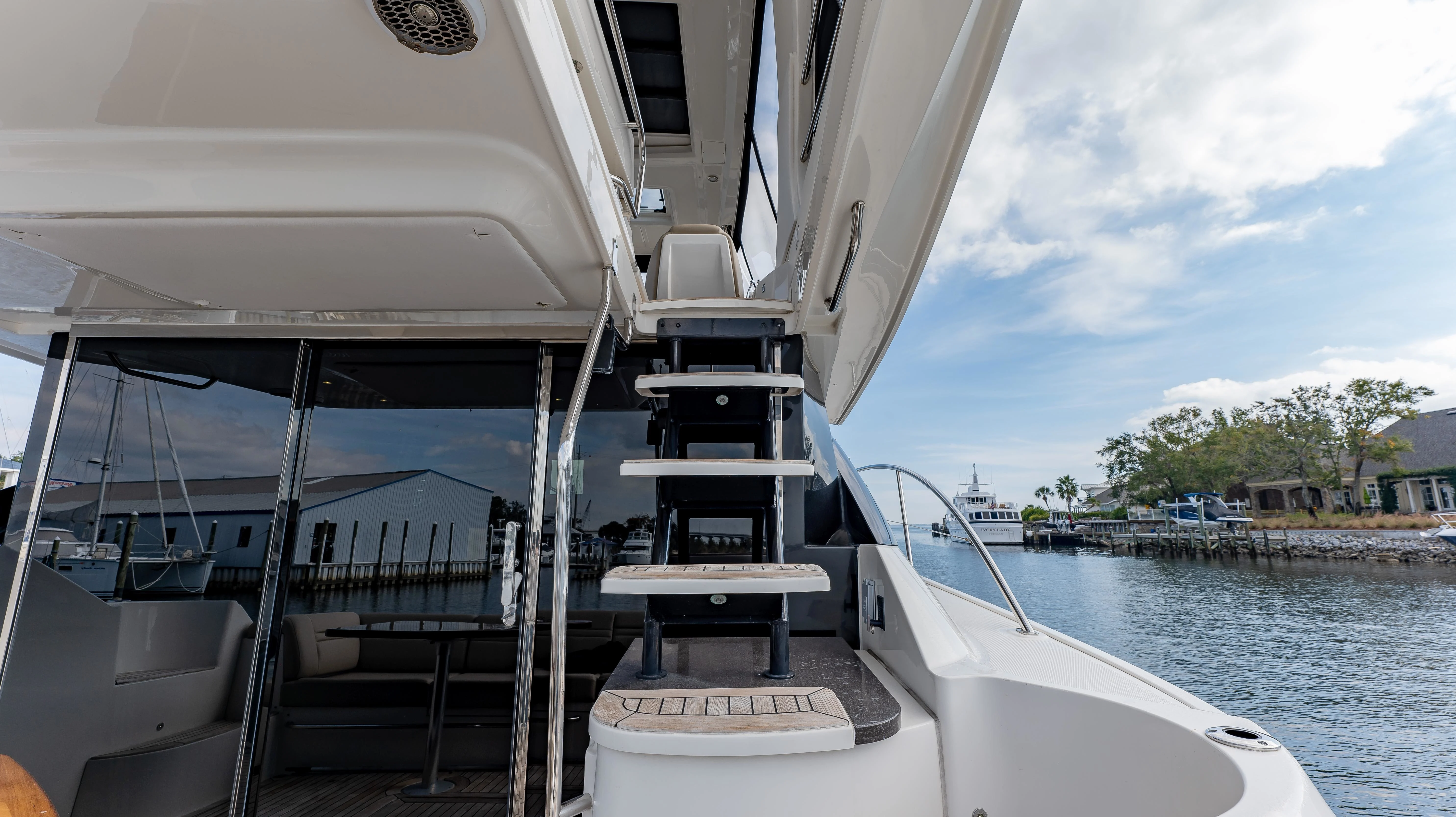 2016 Sea Ray 510 FLY Image Thumbnail #14