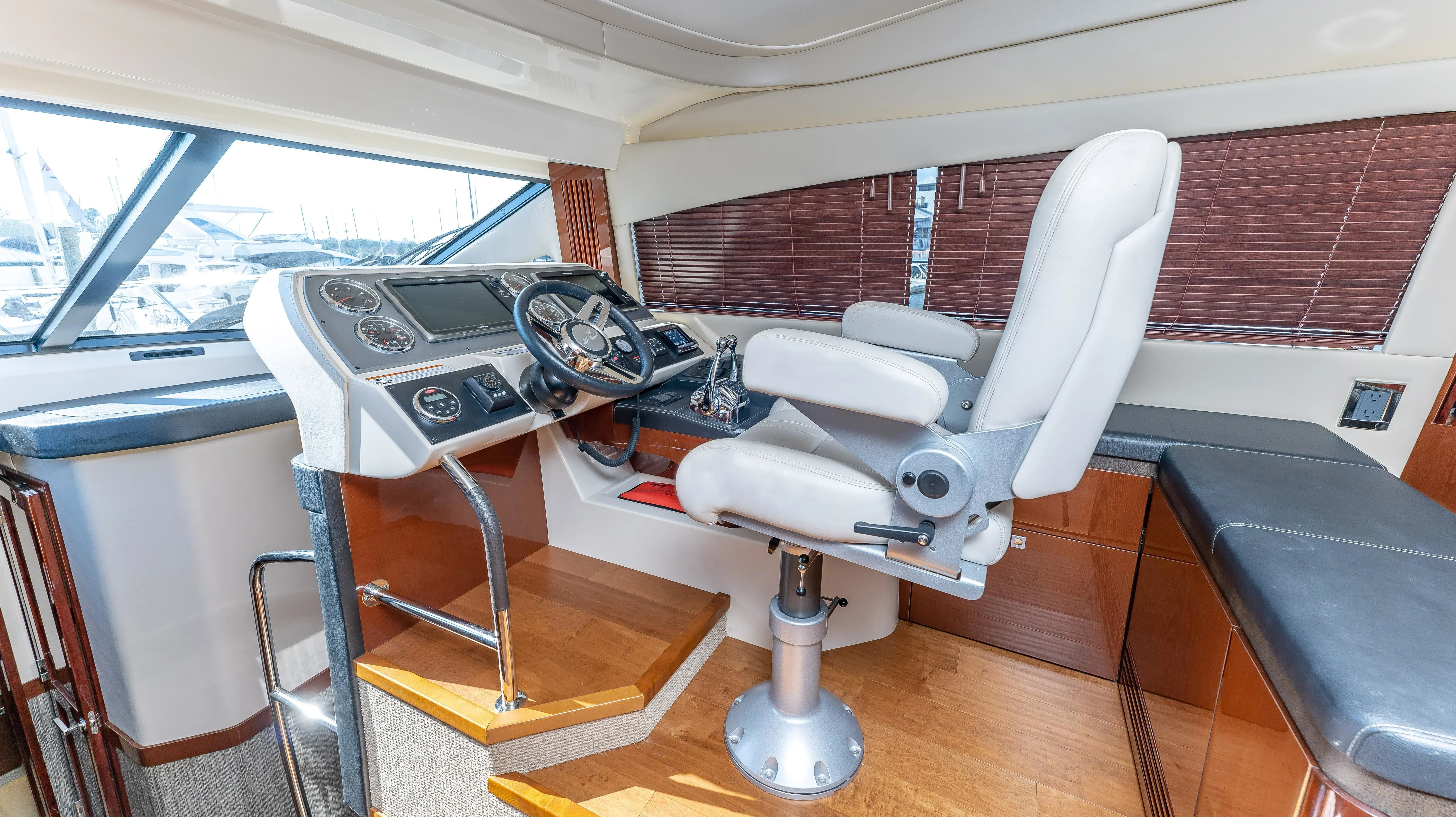 2016 Sea Ray 510 FLY Image Thumbnail #22