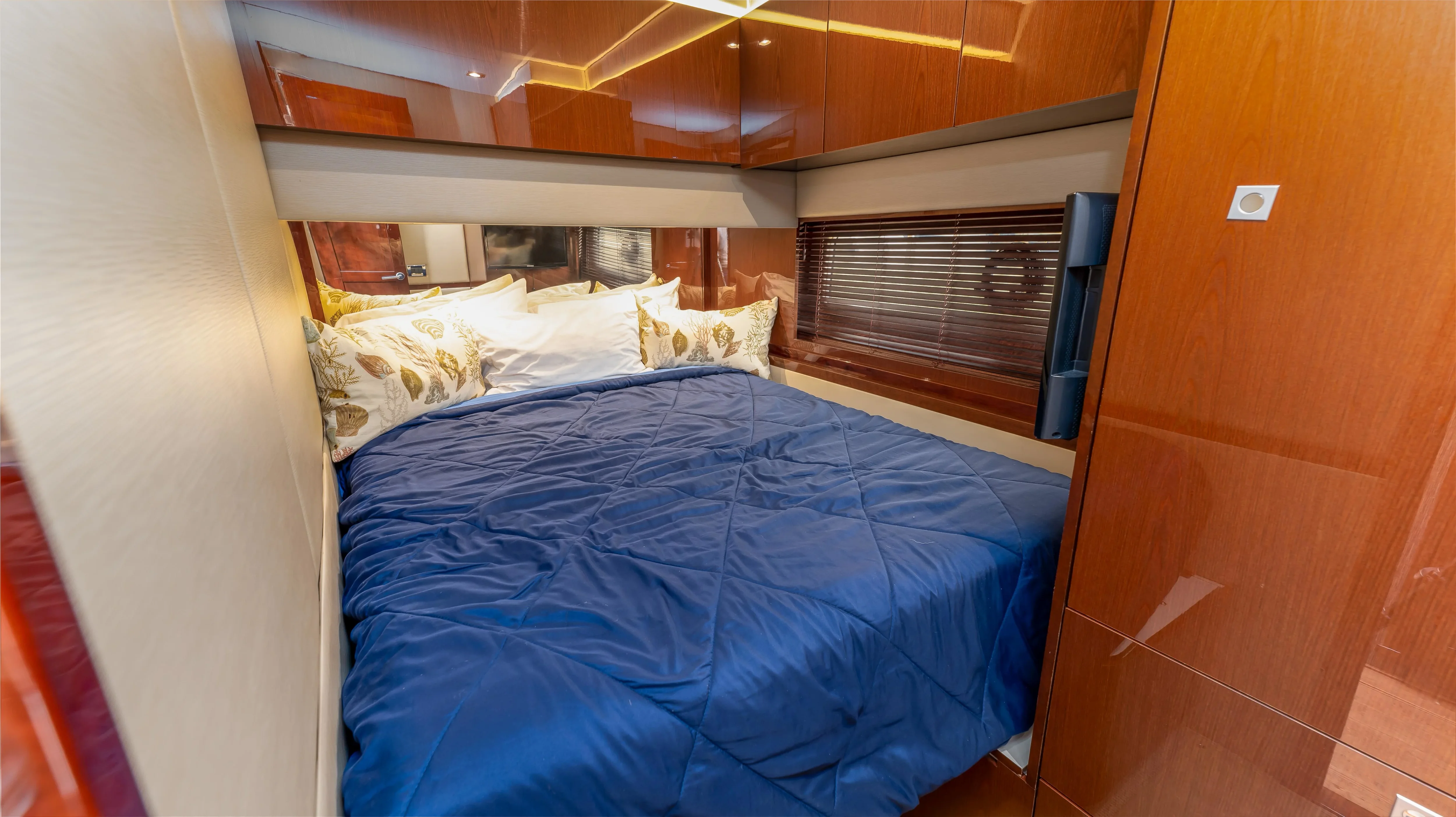 2016 Sea Ray 510 FLY Image Thumbnail #27