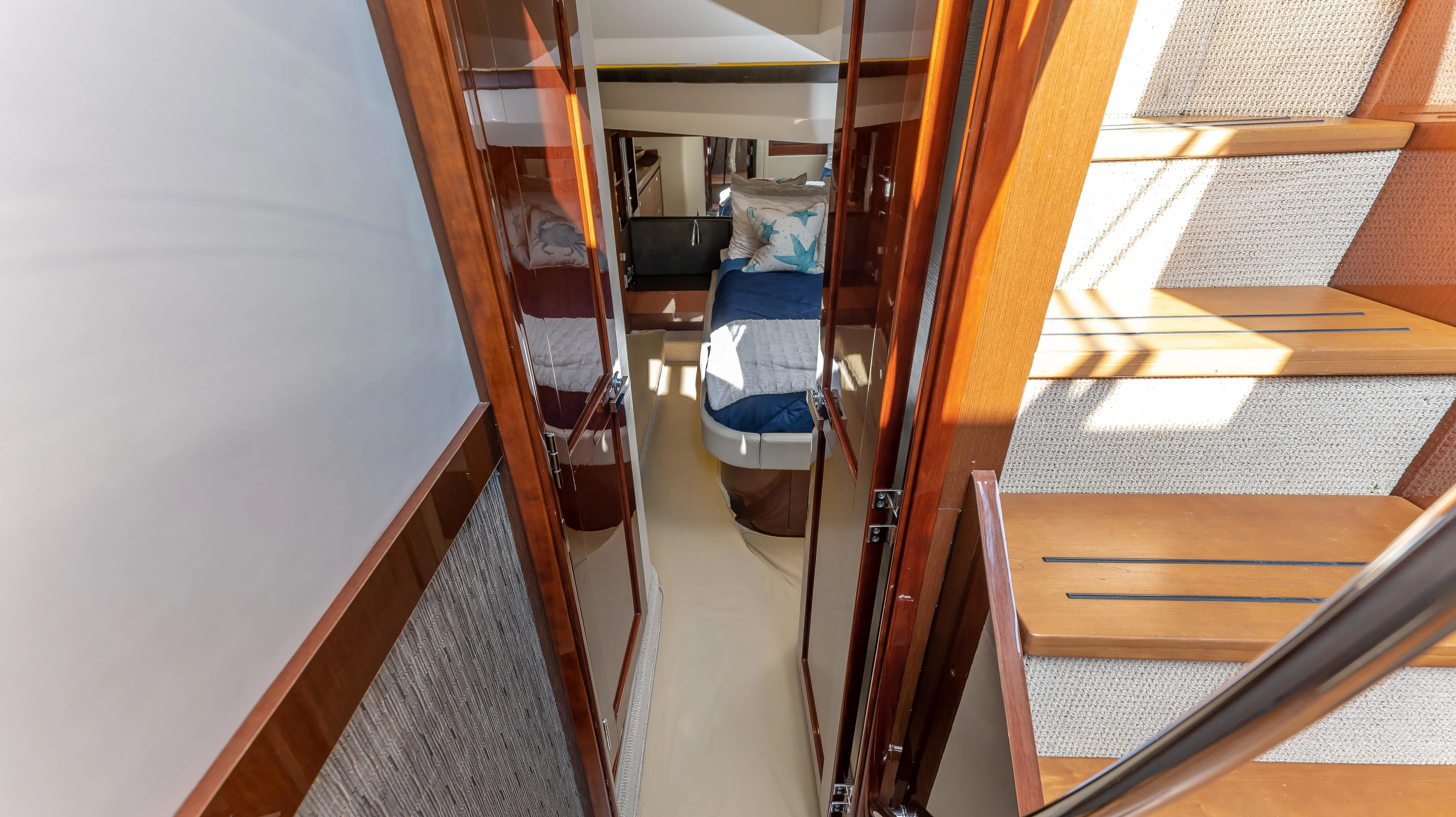 2016 Sea Ray 510 FLY Image Thumbnail #29