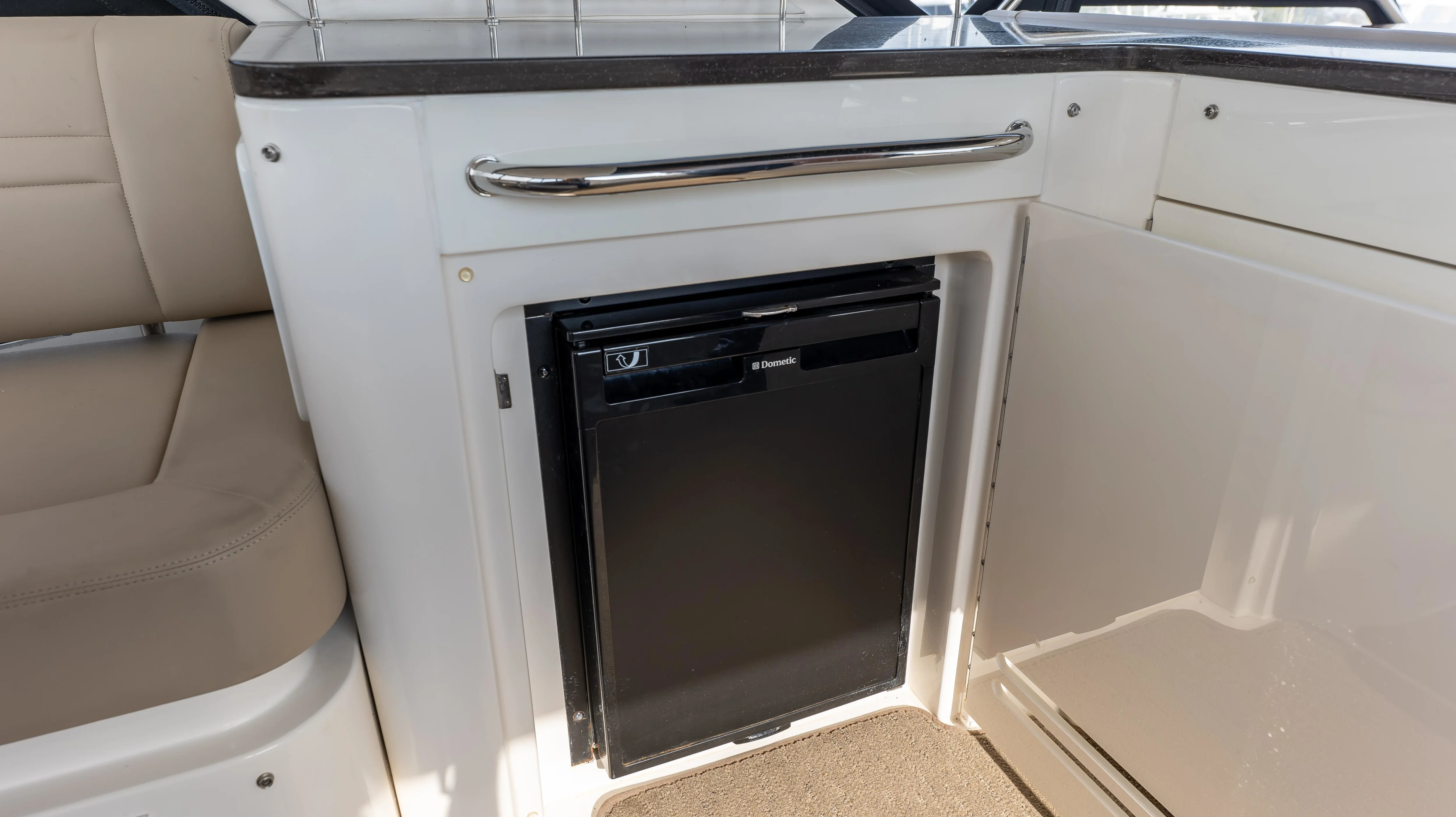 2016 Sea Ray 510 FLY Image Thumbnail #38