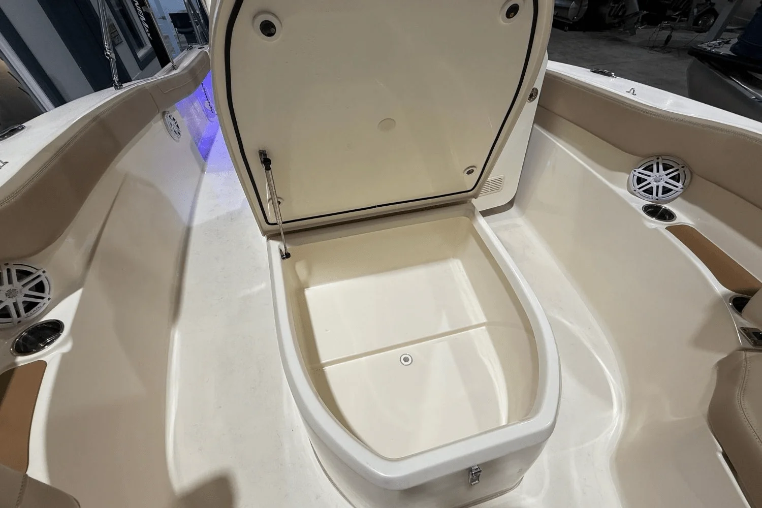 2024 Scout 215 XSF Image Thumbnail #5