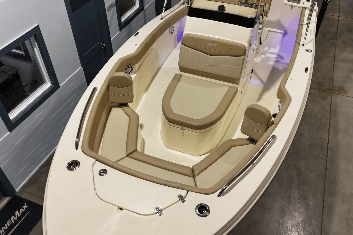 Thumbnail 4 for 2024 Scout 215 XSF