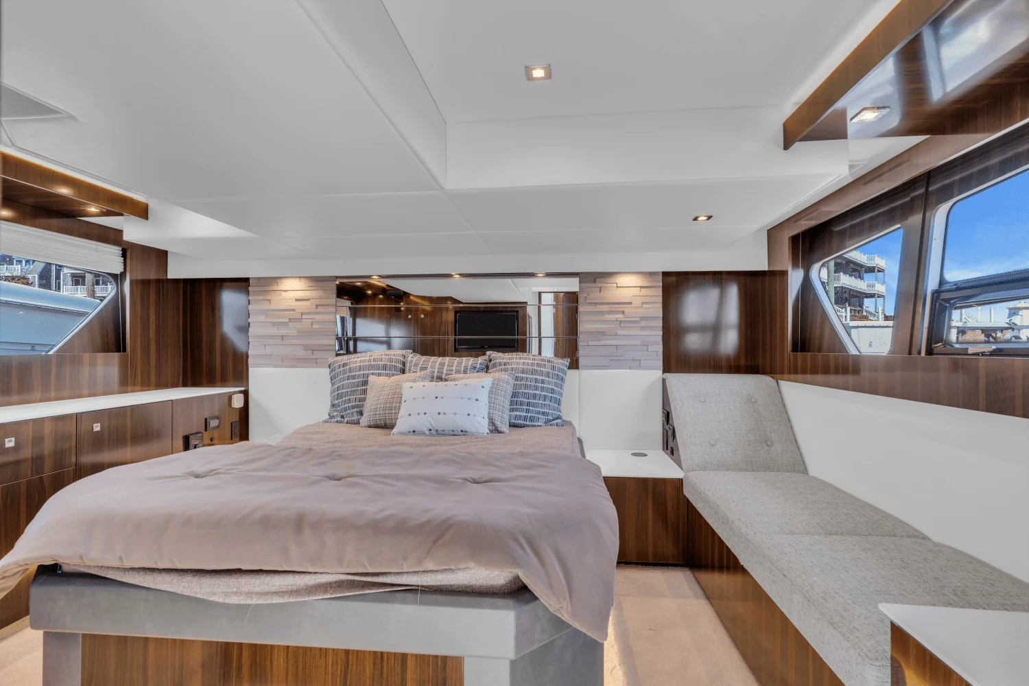 2023 Cruisers Yachts
                                                             50 Cantius Image Thumbnail #68
