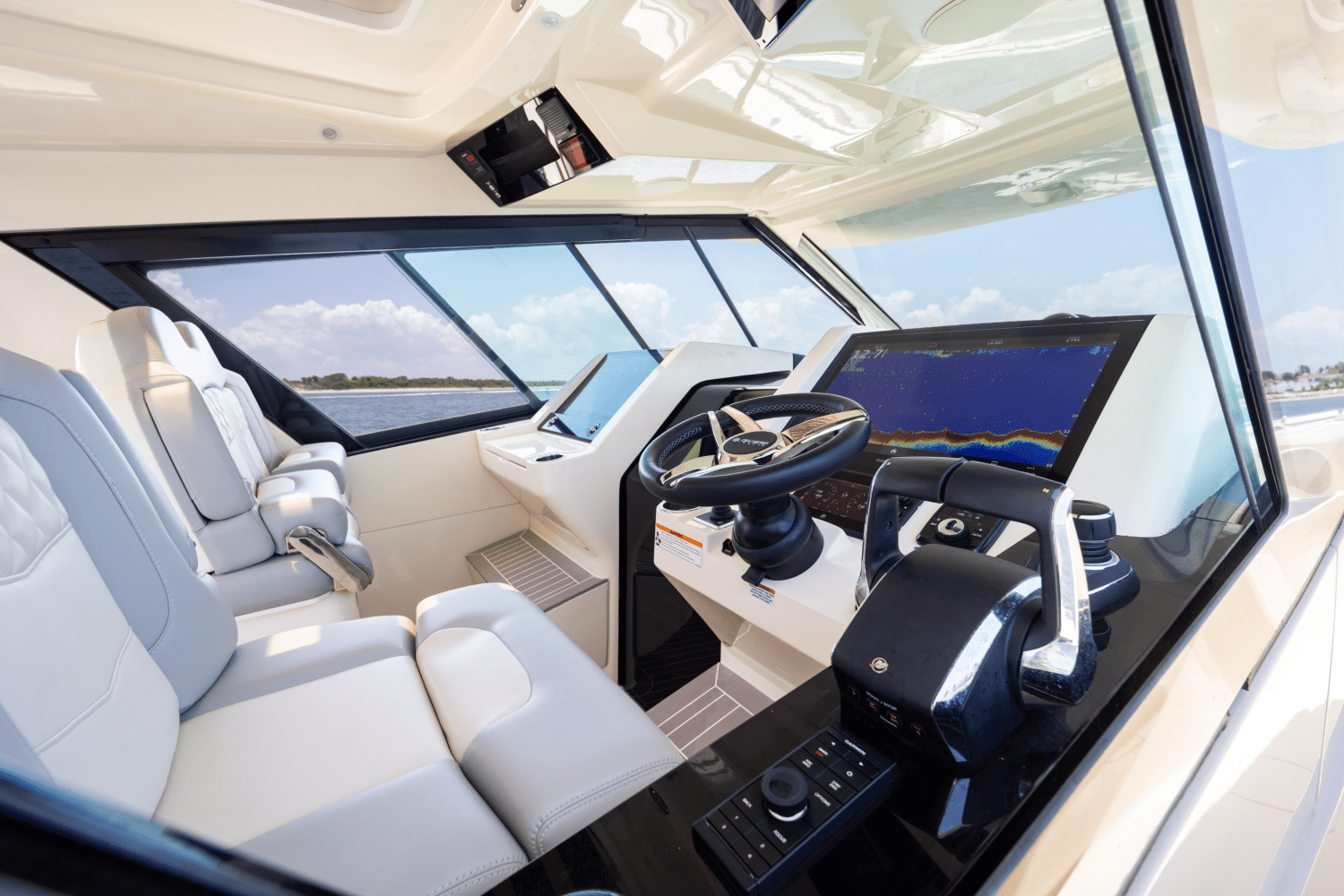 2024 Scout 530 LXF Image Thumbnail #13