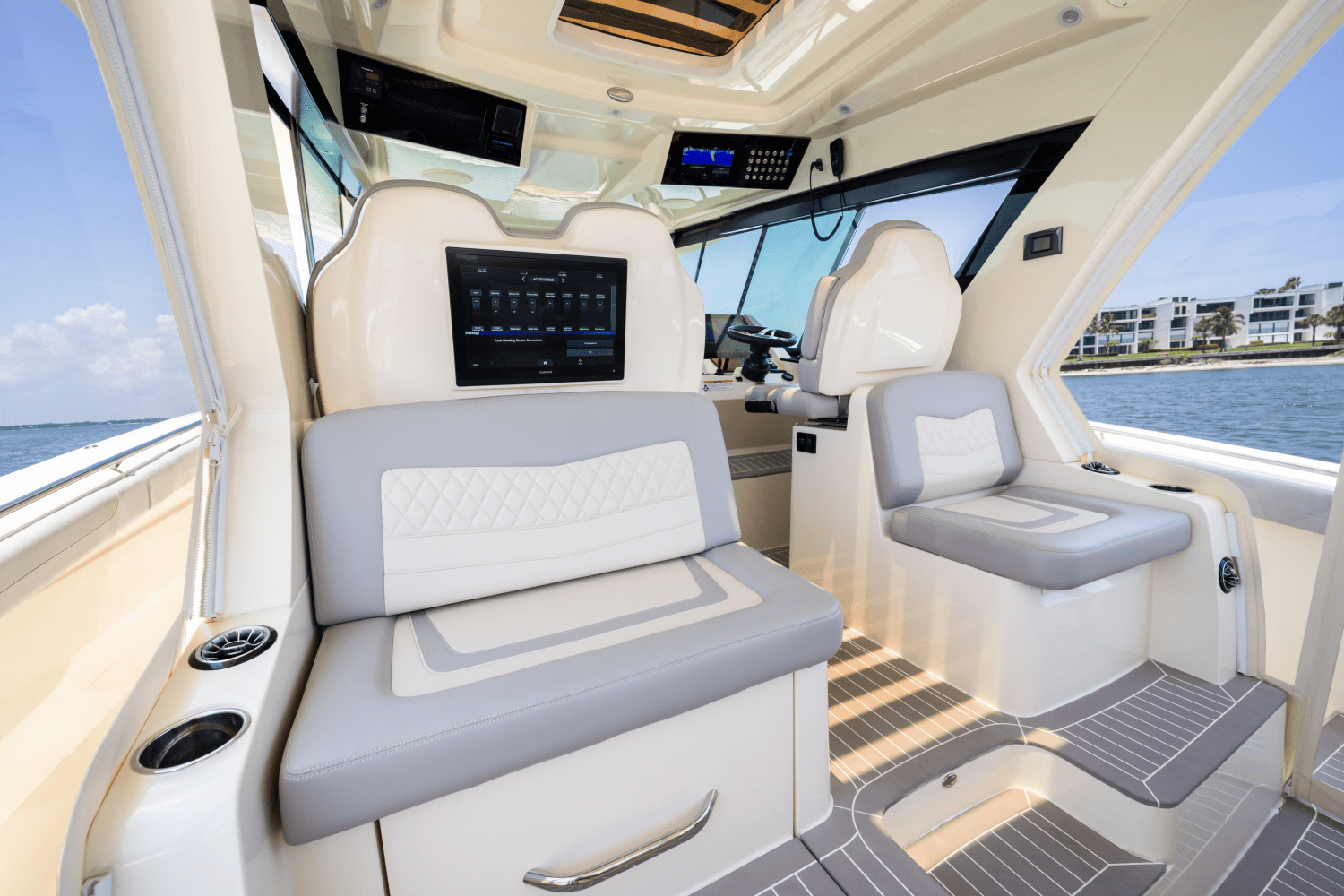 2024 Scout 530 LXF Image Thumbnail #11