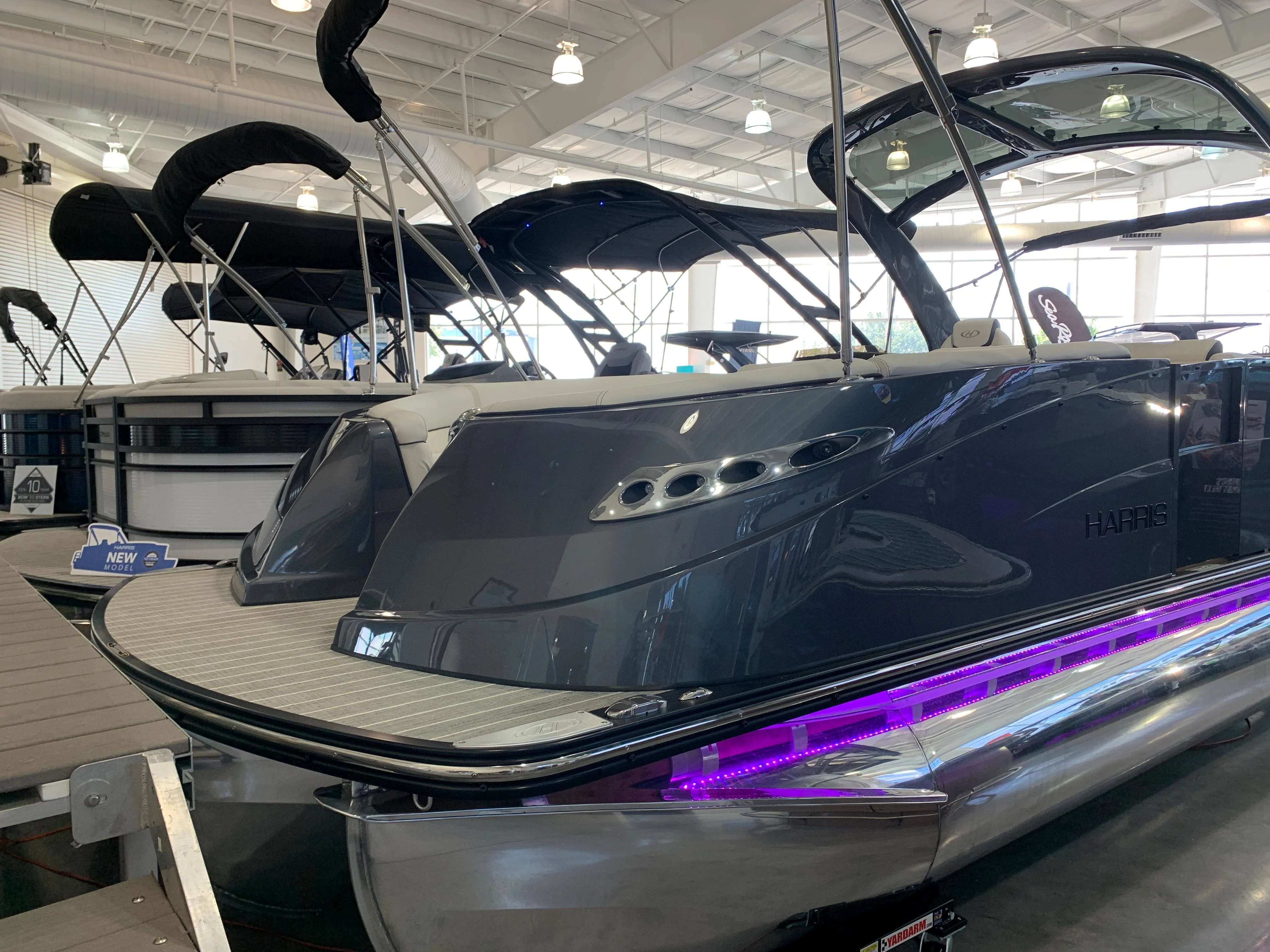 2023 Harris
                                                             Crowne SL 250 Image Thumbnail #2