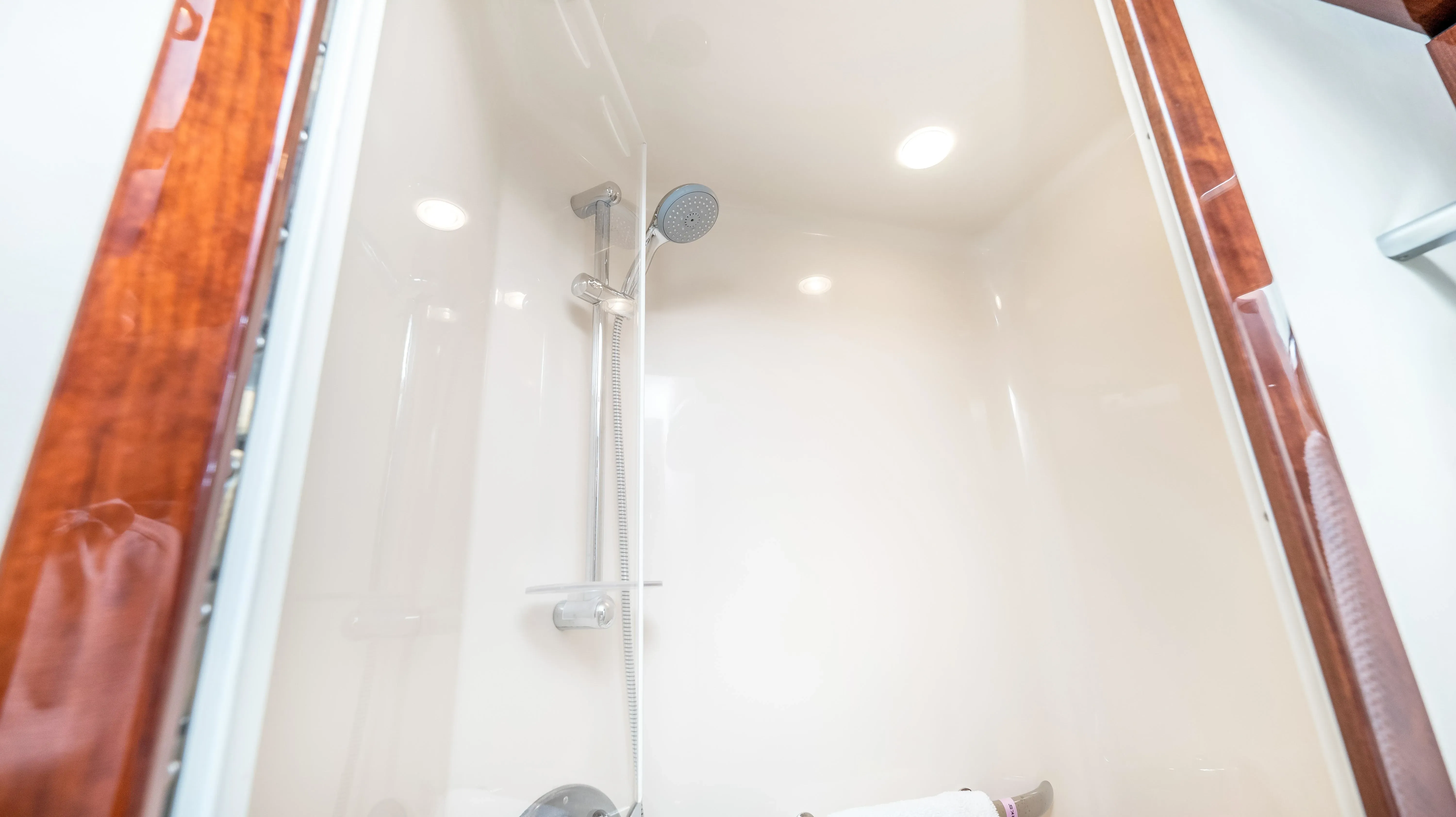 2013 Sea Ray 610 SUNDANCER Image Thumbnail #89