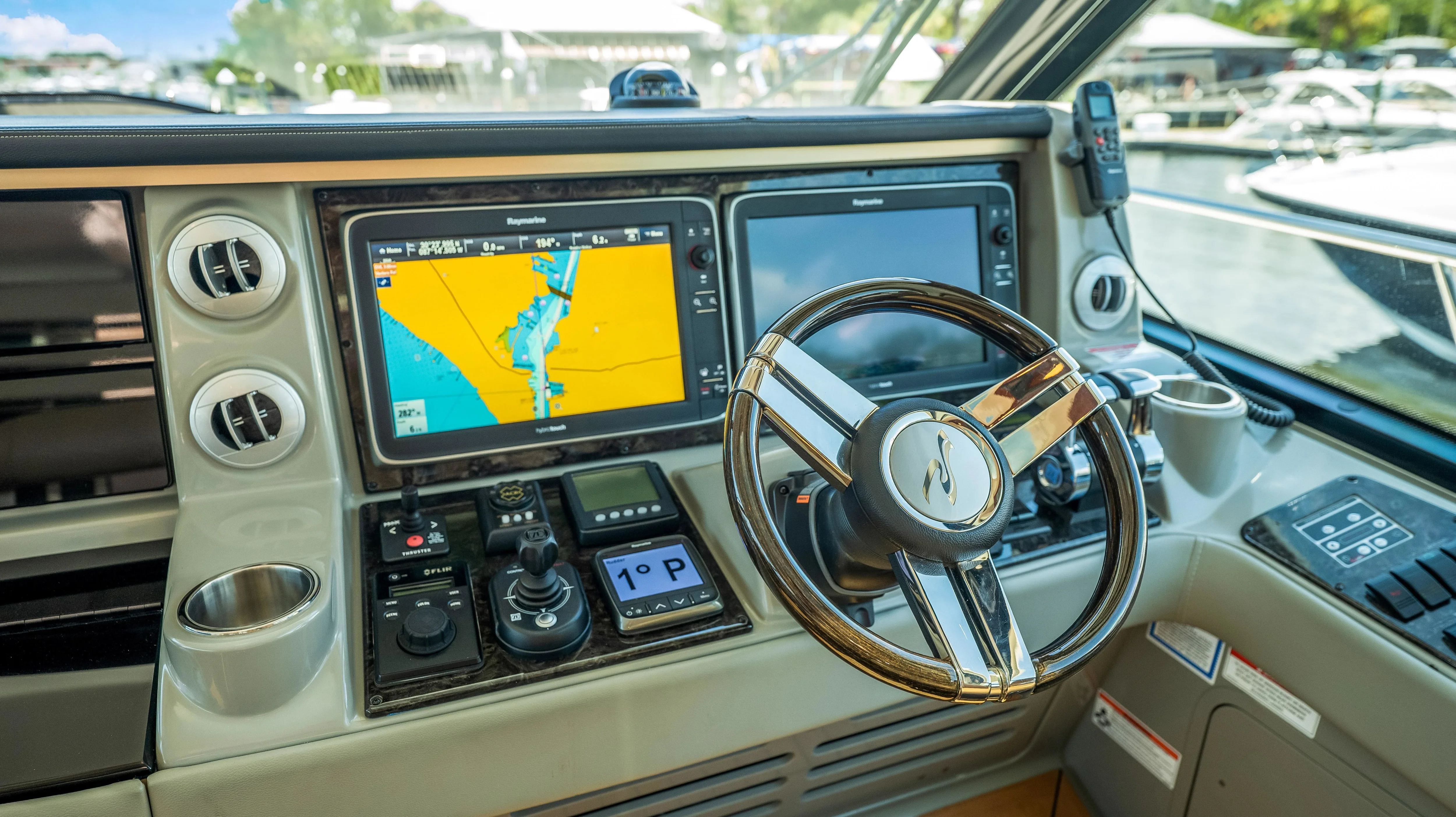 2013 Sea Ray
                                                             610 SUNDANCER Image Thumbnail #72