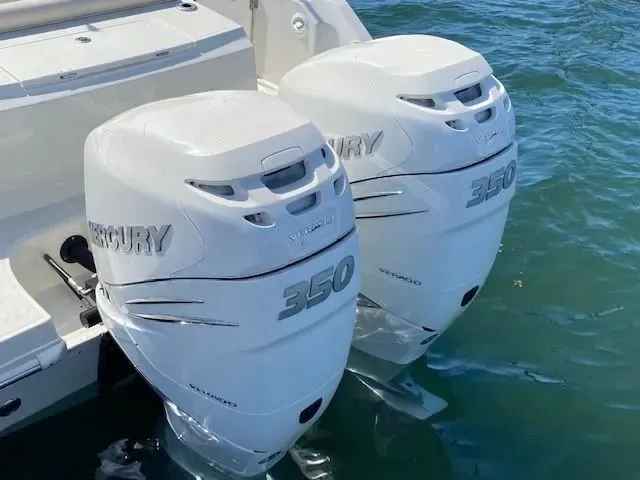 2019 Boston Whaler 330 Outrage Image Thumbnail #12