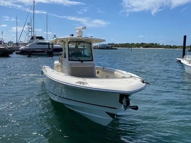 2019 Boston Whaler 330 Outrage Image Thumbnail #4