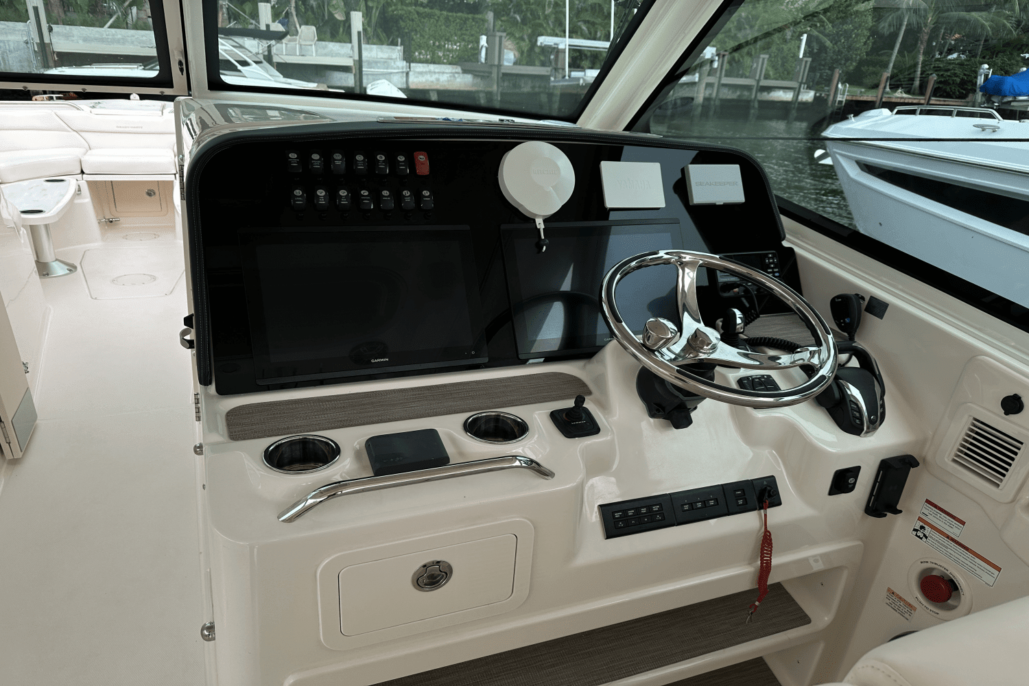 2023 Grady-White
                                                             Freedom 375 Image Thumbnail #3