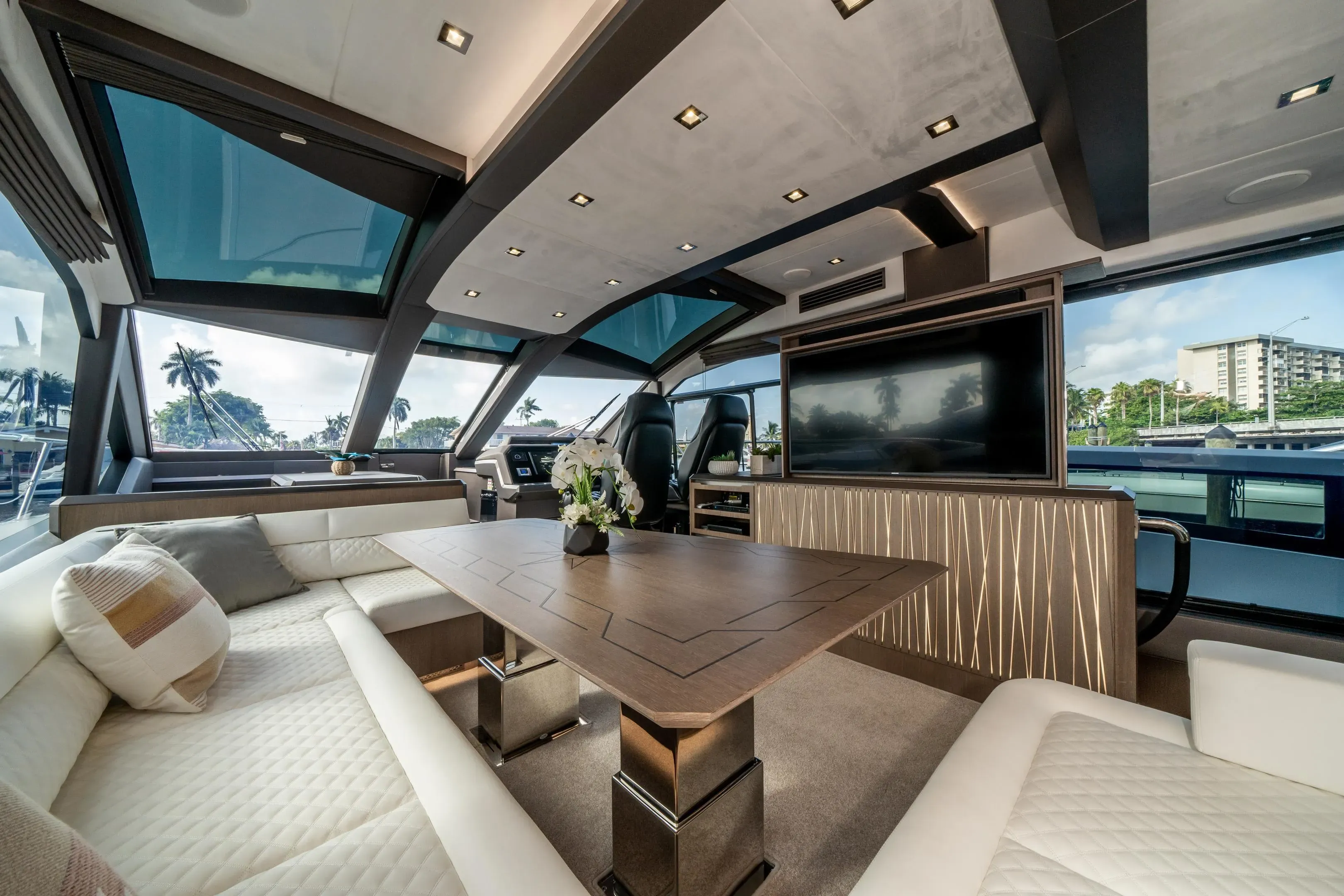 2019 Galeon
                                                             640 FLY Image Thumbnail #29
