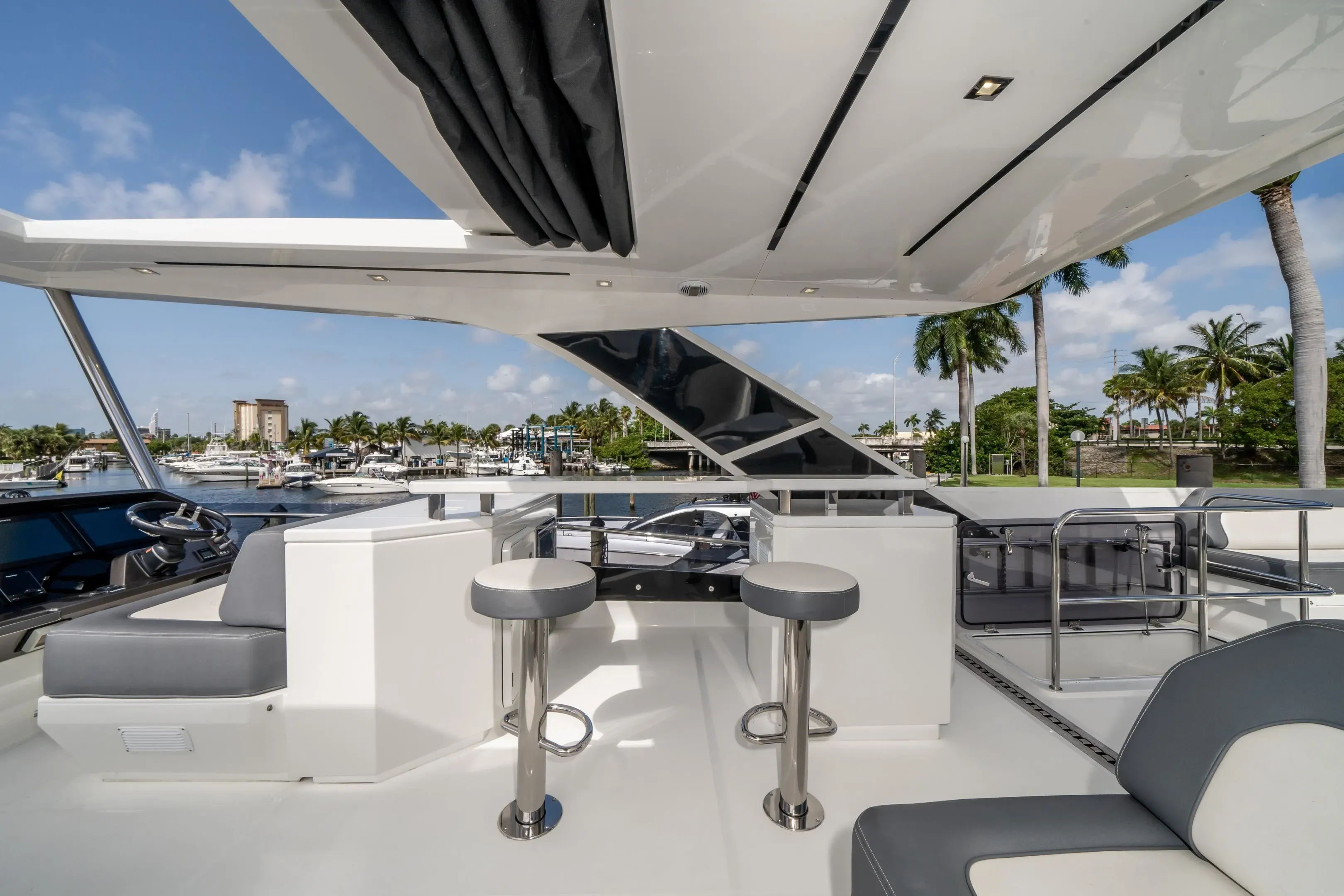 2019 Galeon
                                                             640 FLY Image Thumbnail #49