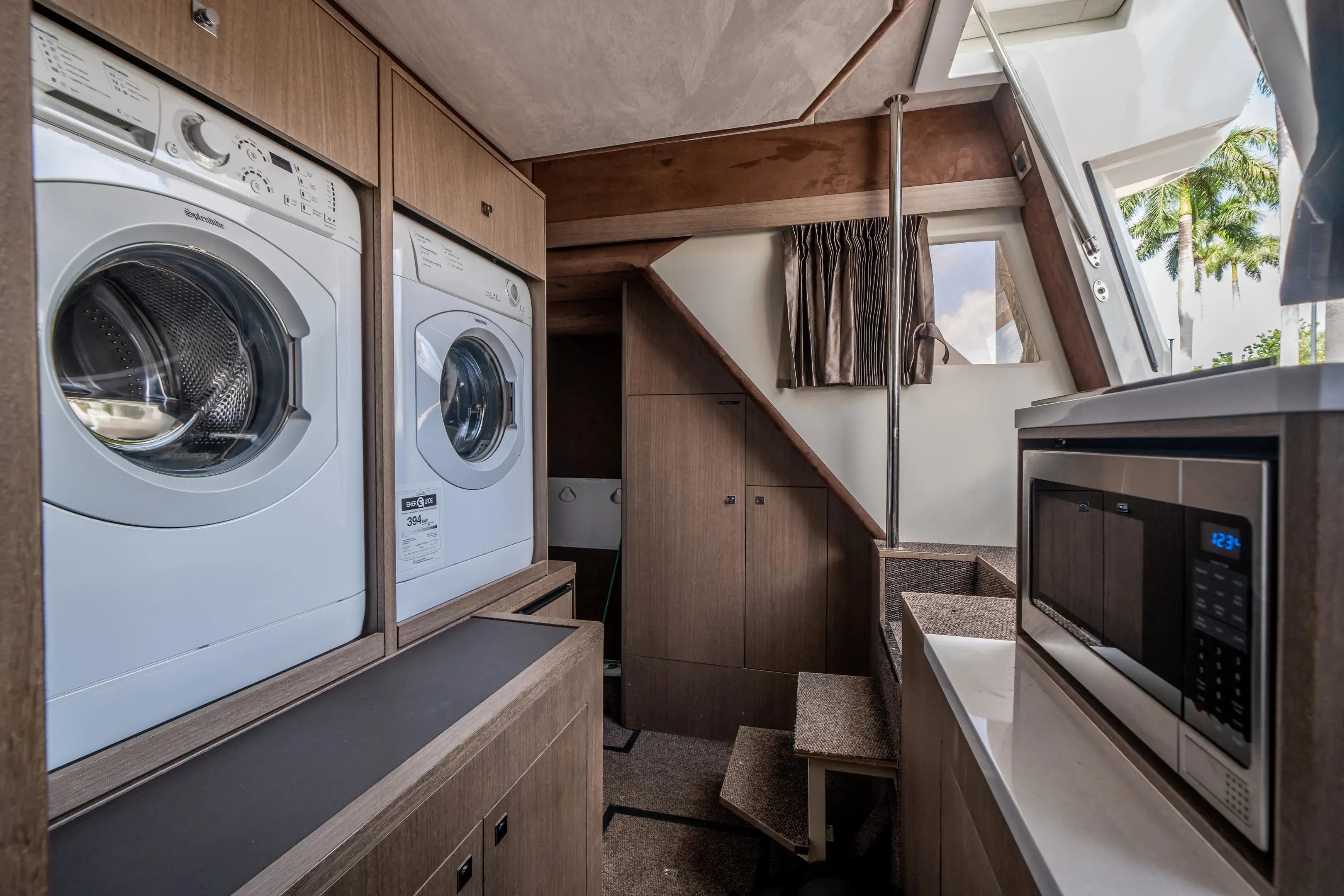 2019 Galeon
                                                             640 FLY Image Thumbnail #55