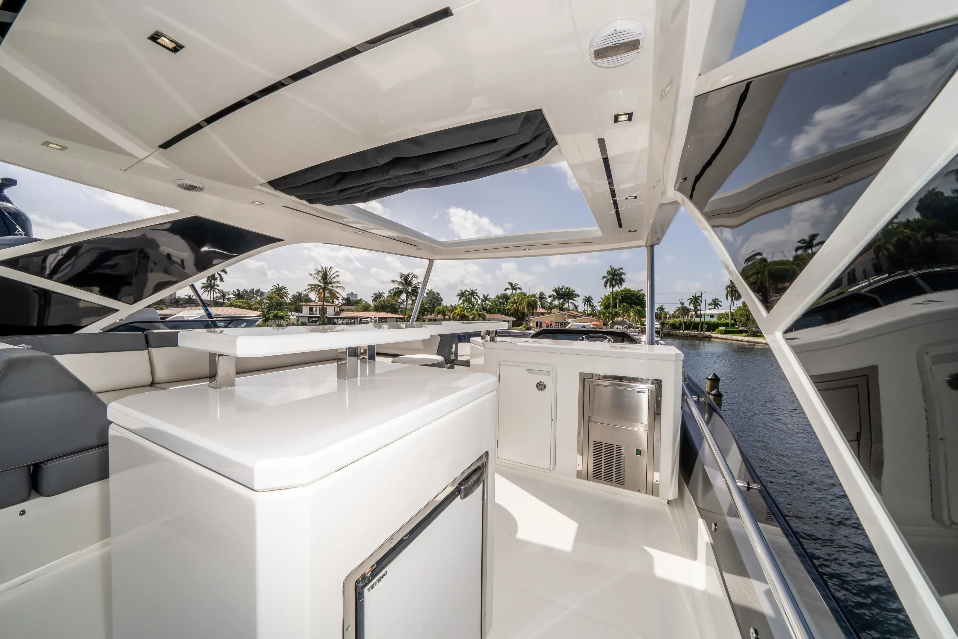 2019 Galeon
                                                             640 FLY Image Thumbnail #45
