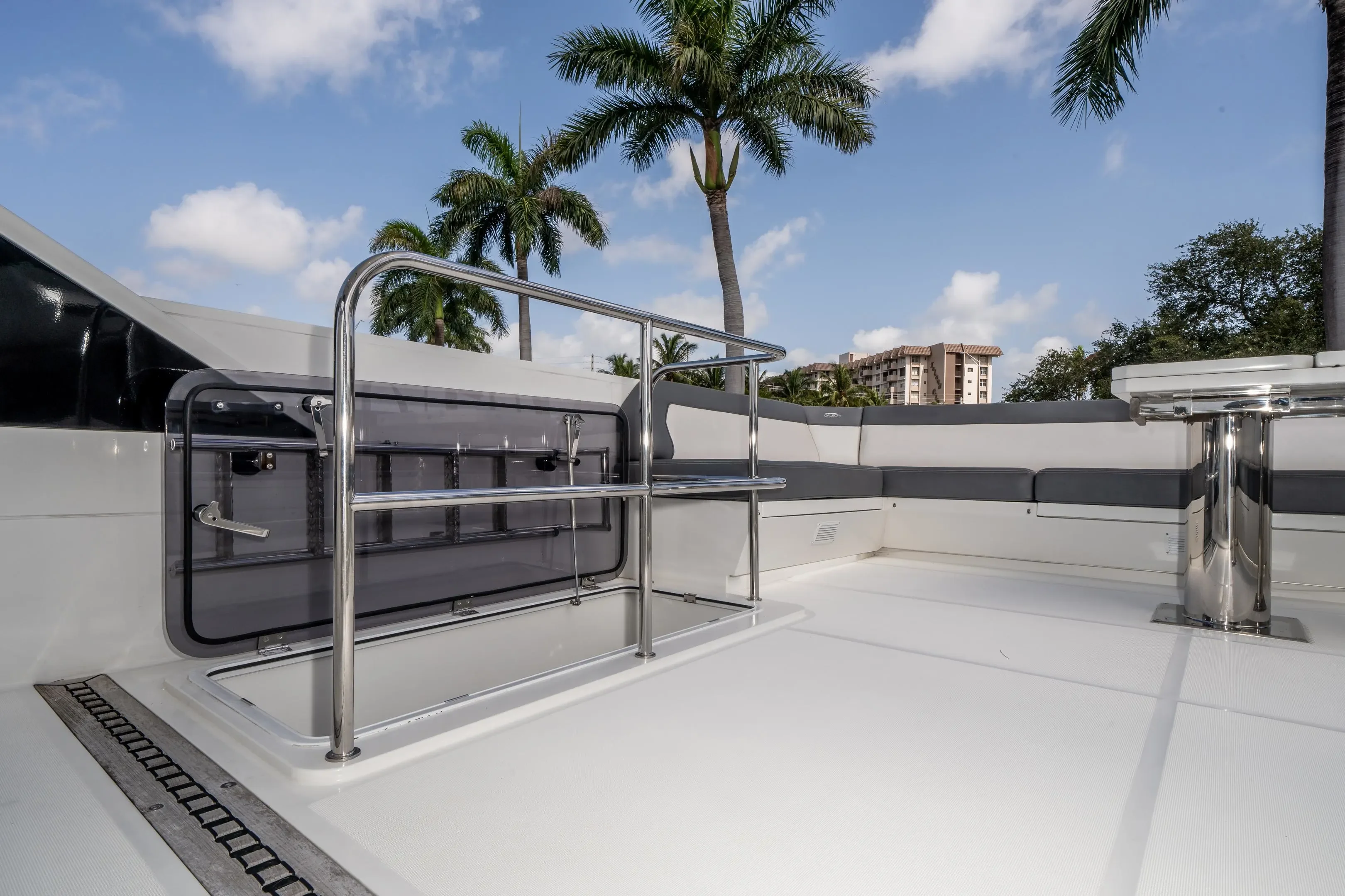 2019 Galeon
                                                             640 FLY Image Thumbnail #53